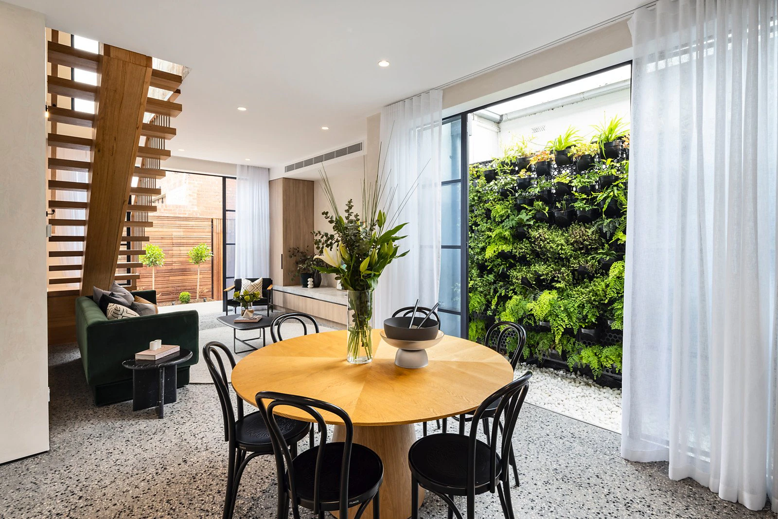 103 Kerferd Road, Albert Park, VIC