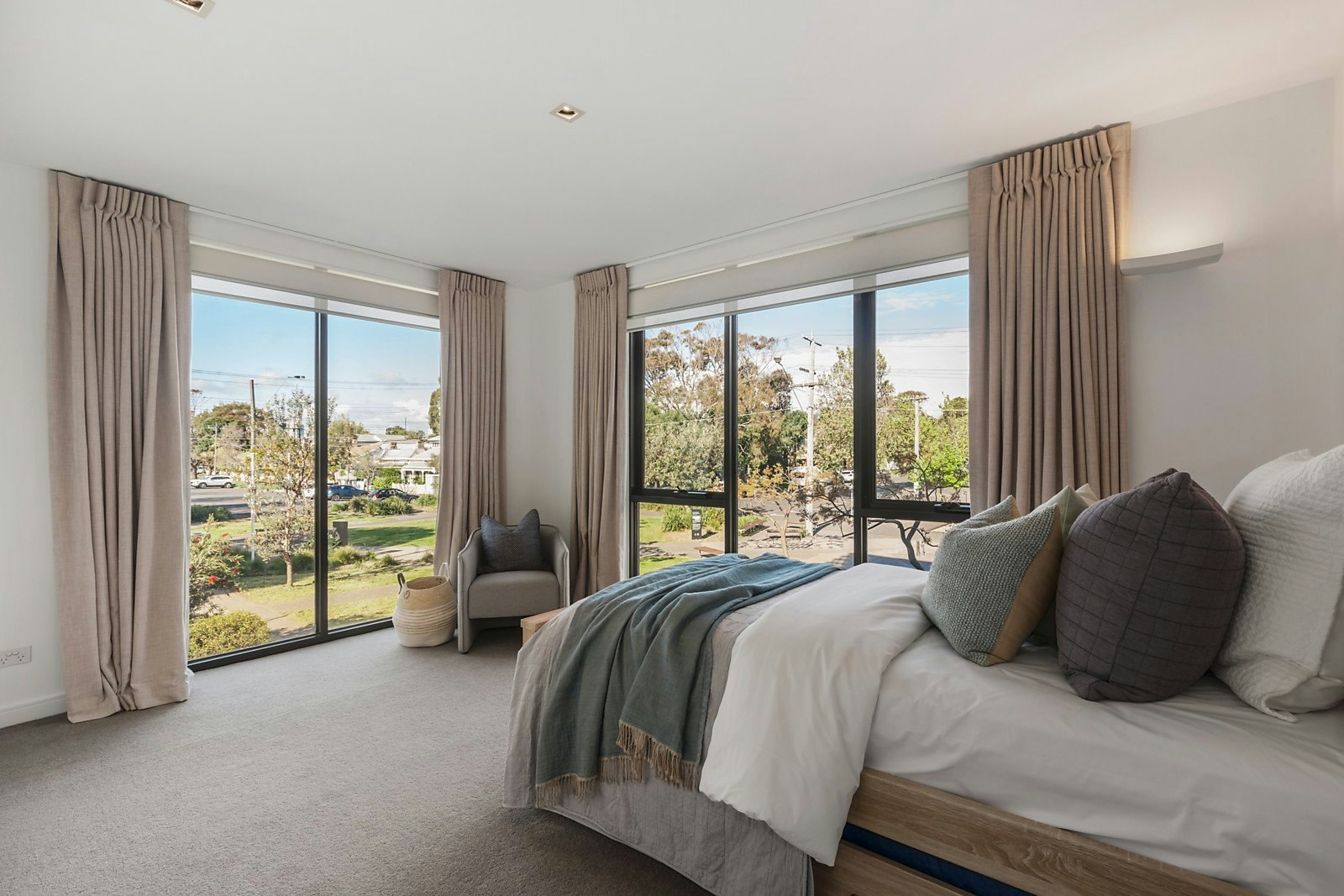 36 Graham Street, Albert Park, VIC