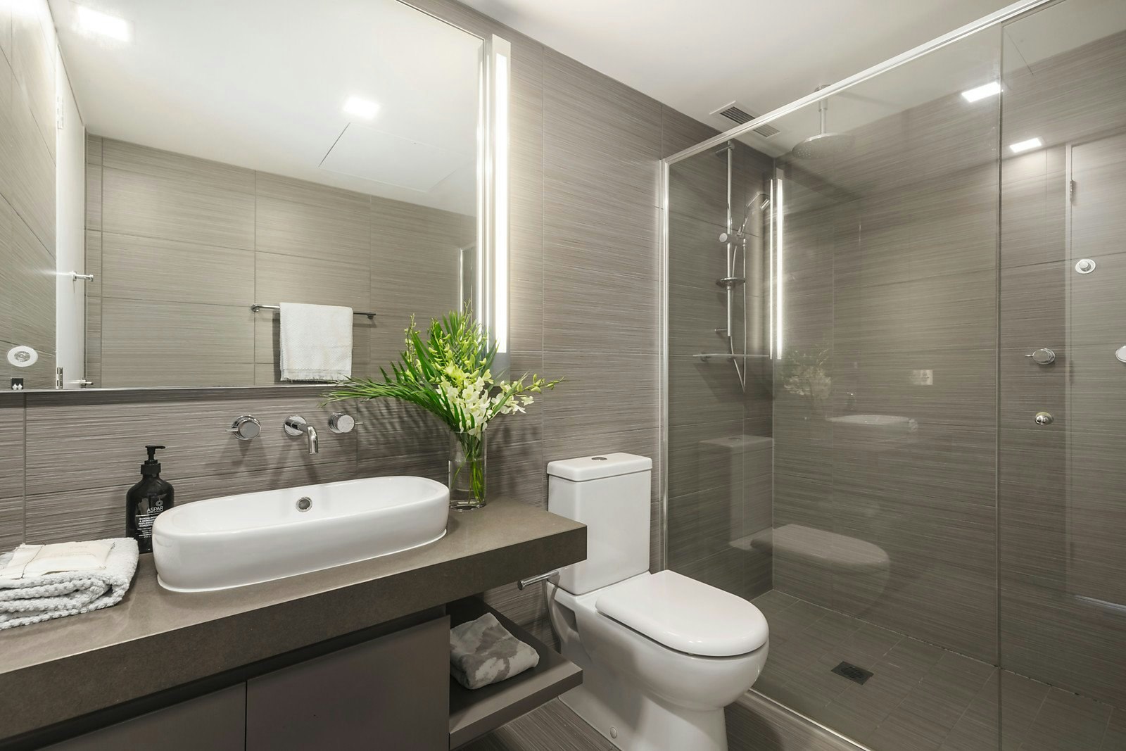 36 Graham Street, Albert Park, VIC