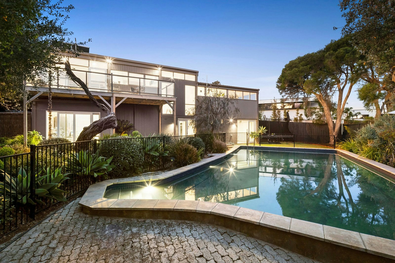 2 Te Hongi Court, Beaumaris, VIC