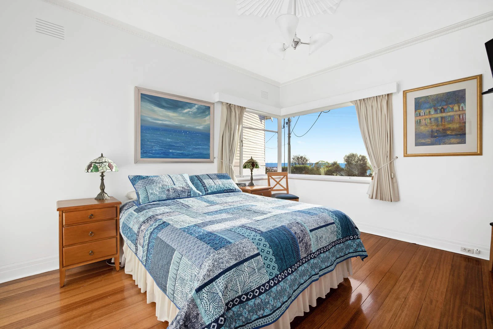 65 Beach Road, Hampton, VIC
