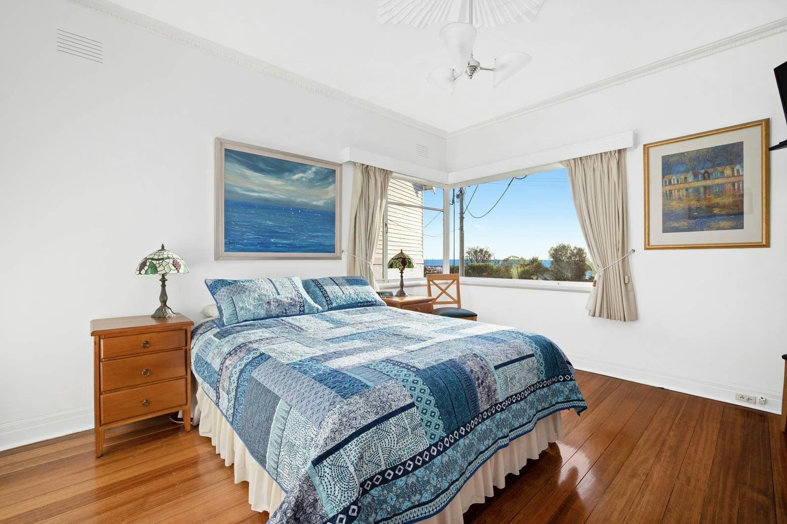 65 Beach Road, Hampton, VIC