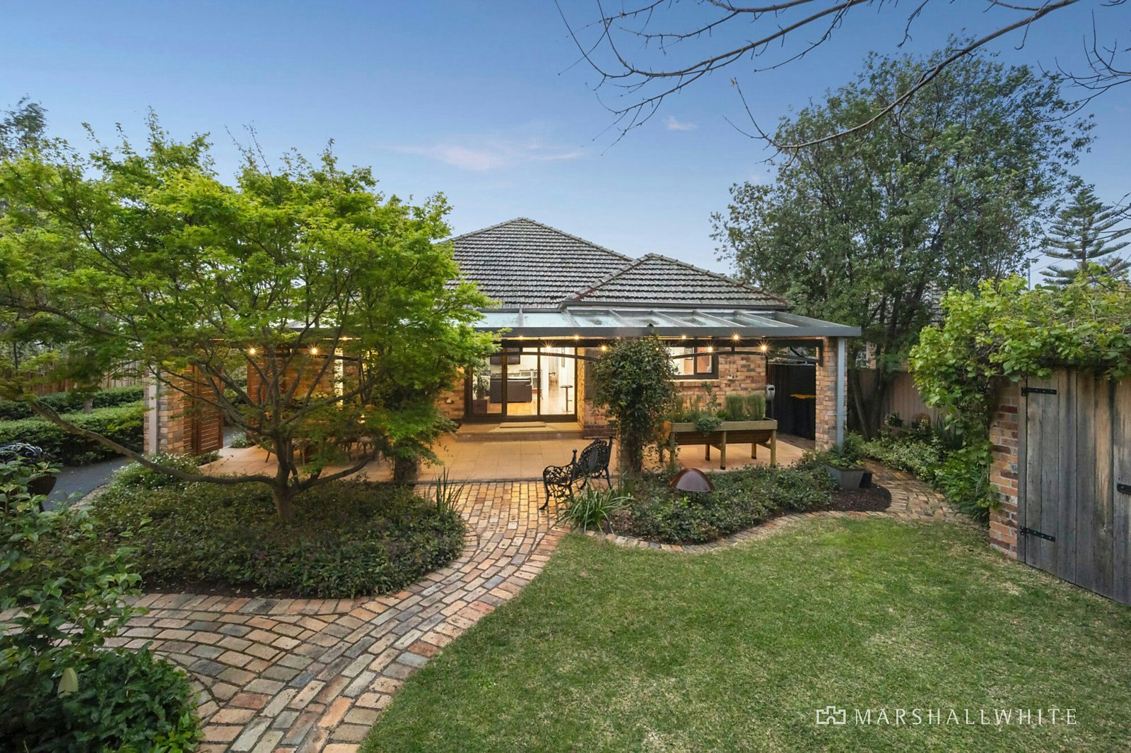 24 Douglas Street, Ashwood, VIC