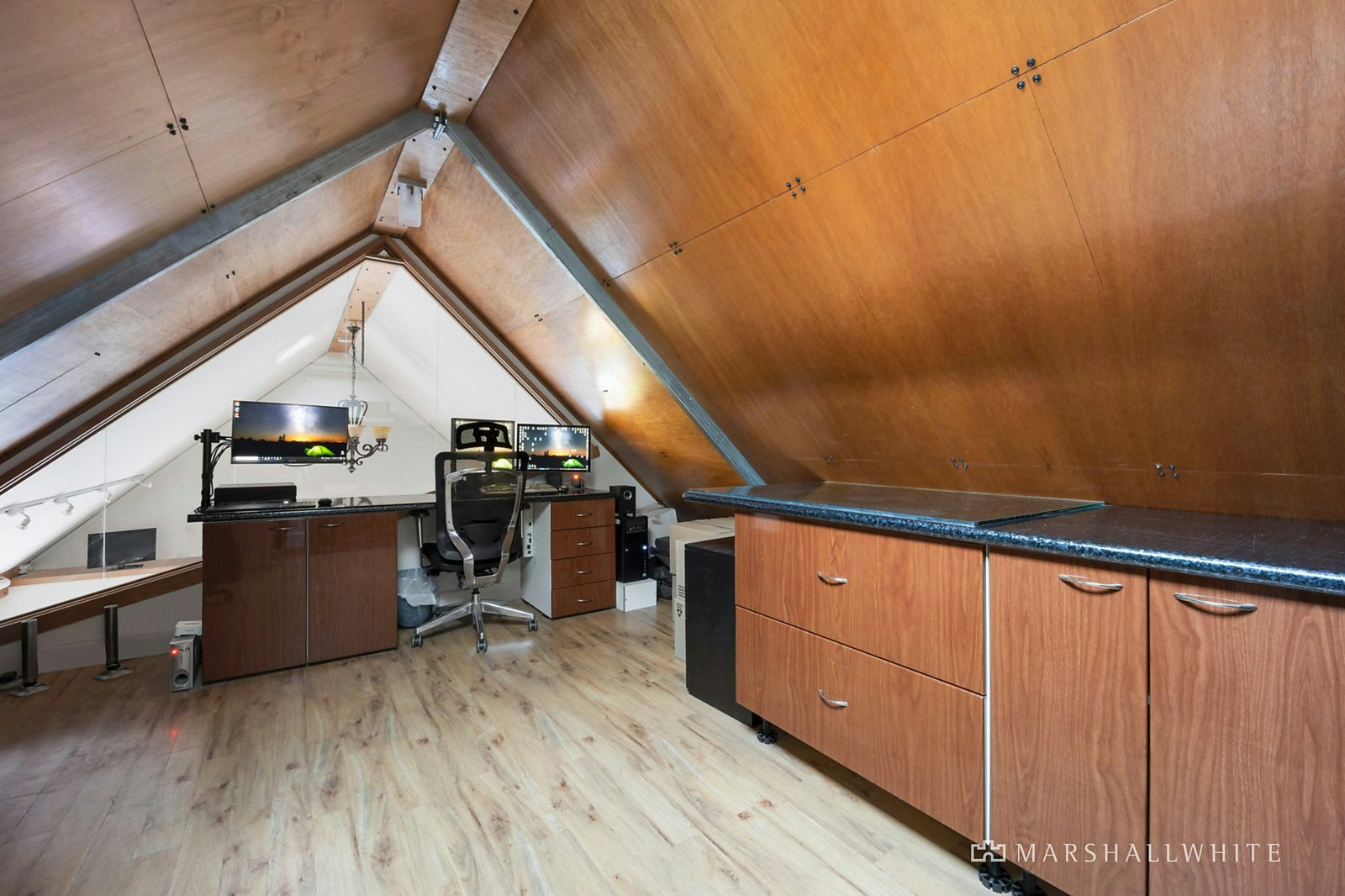 24 Douglas Street, Ashwood, VIC