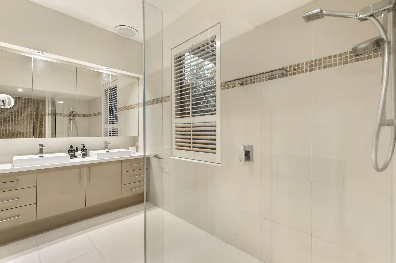 1/31 King Street, Camberwell, VIC