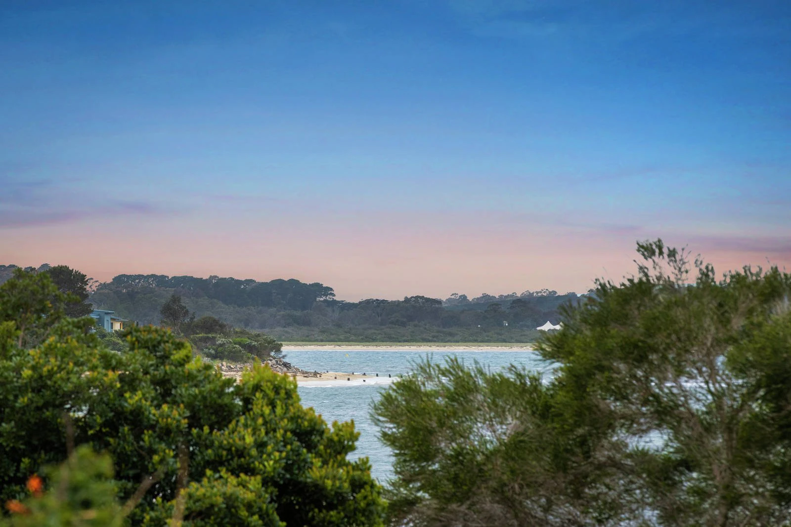 8 Seawind Road, Balnarring Beach, VIC