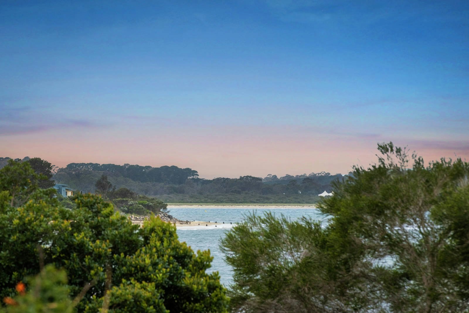 8 Seawind Road, Balnarring Beach, VIC