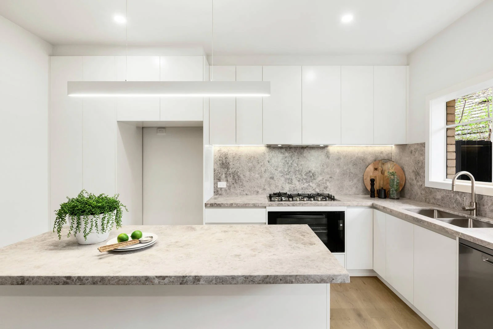 2 Camino Terrace, Malvern East, VIC