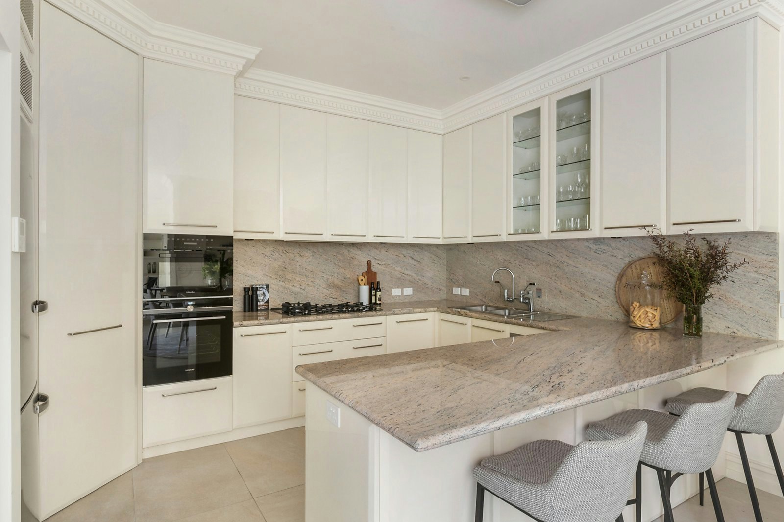 10a Mercer Road, Armadale, VIC