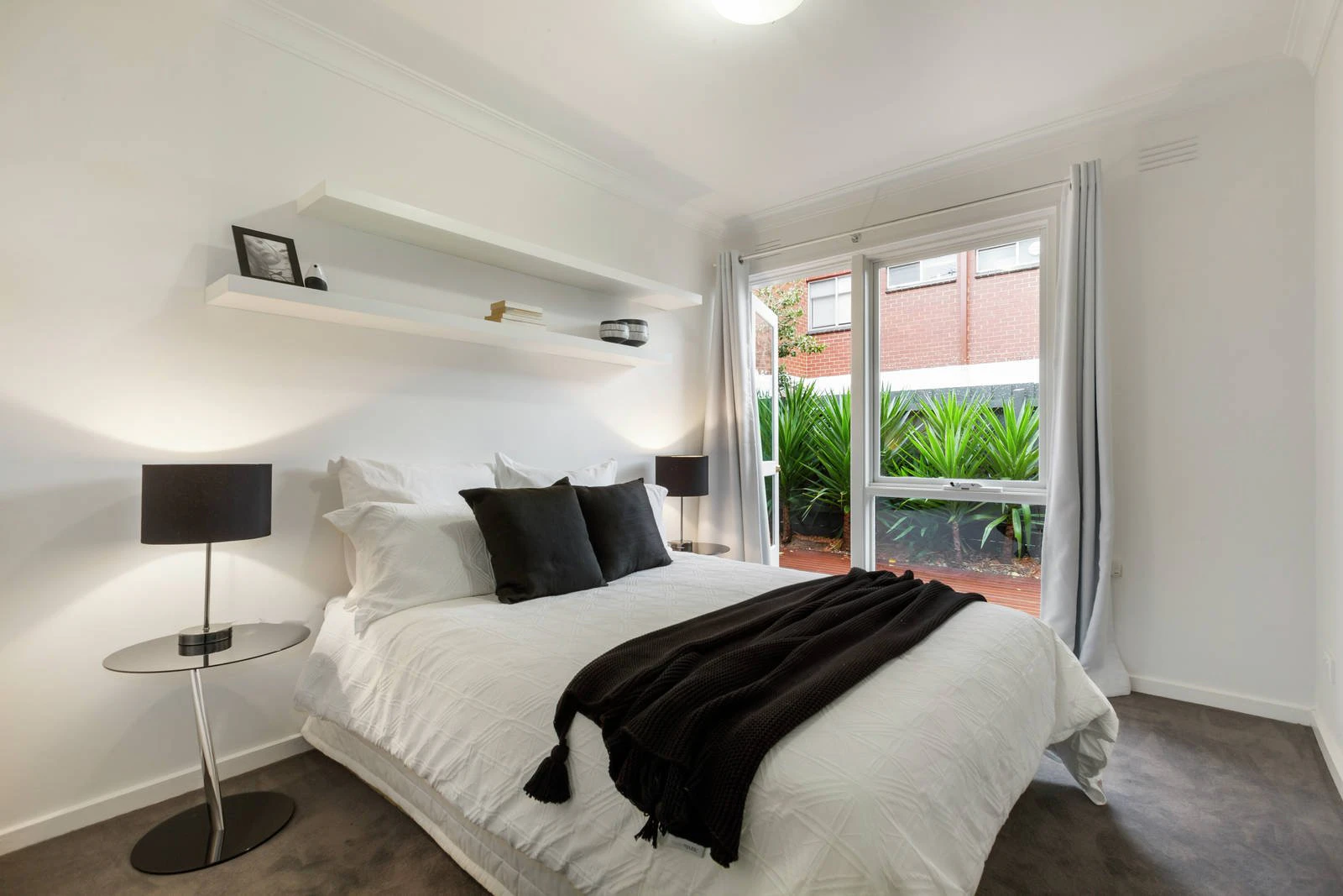2/81 Westbury Street, St Kilda East, VIC