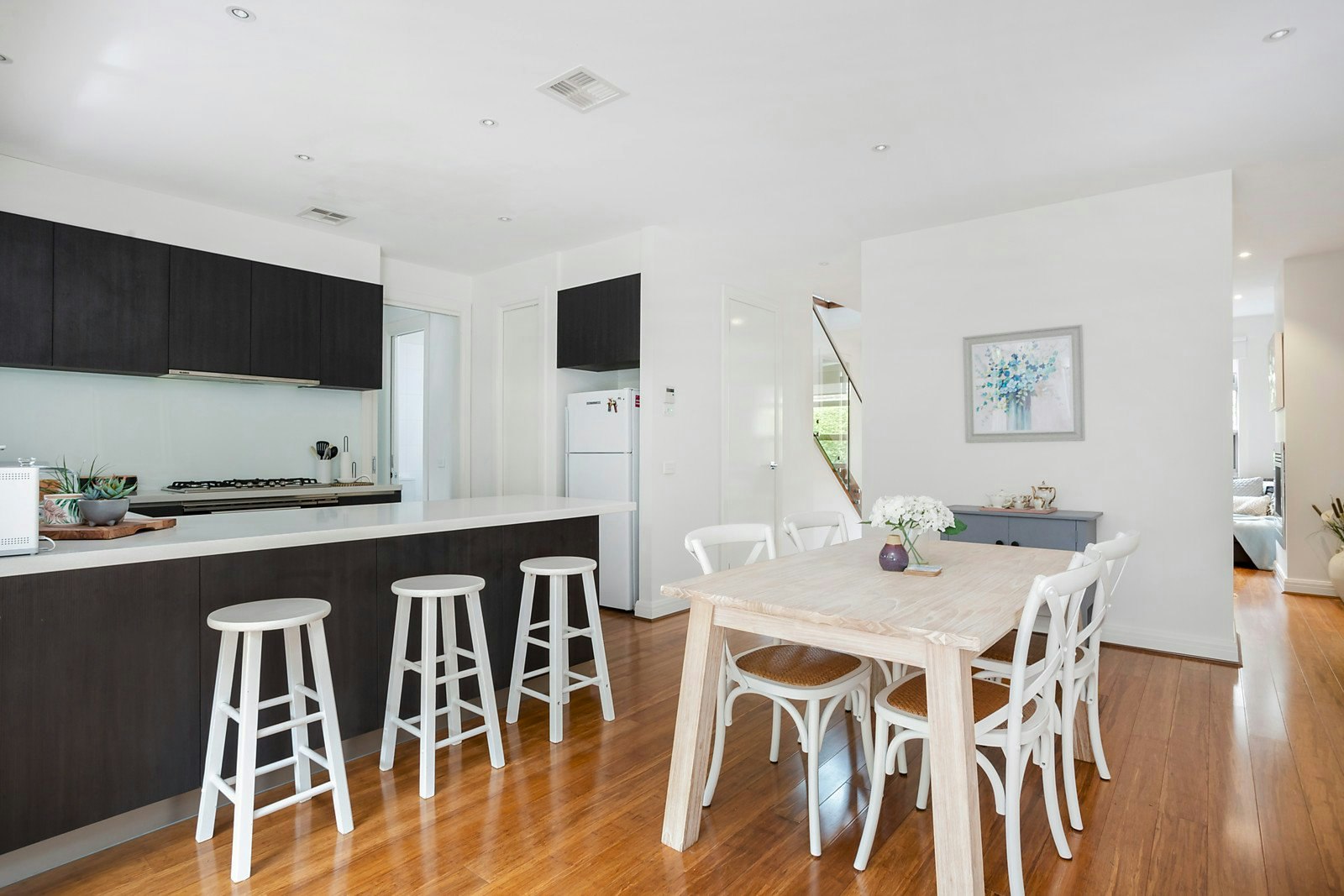 2/10 Darcy Street, Mornington, VIC