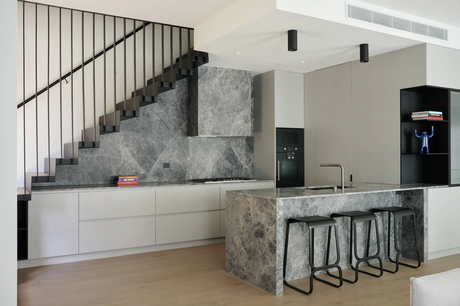 1/9 Power Avenue, Hawthorn, VIC