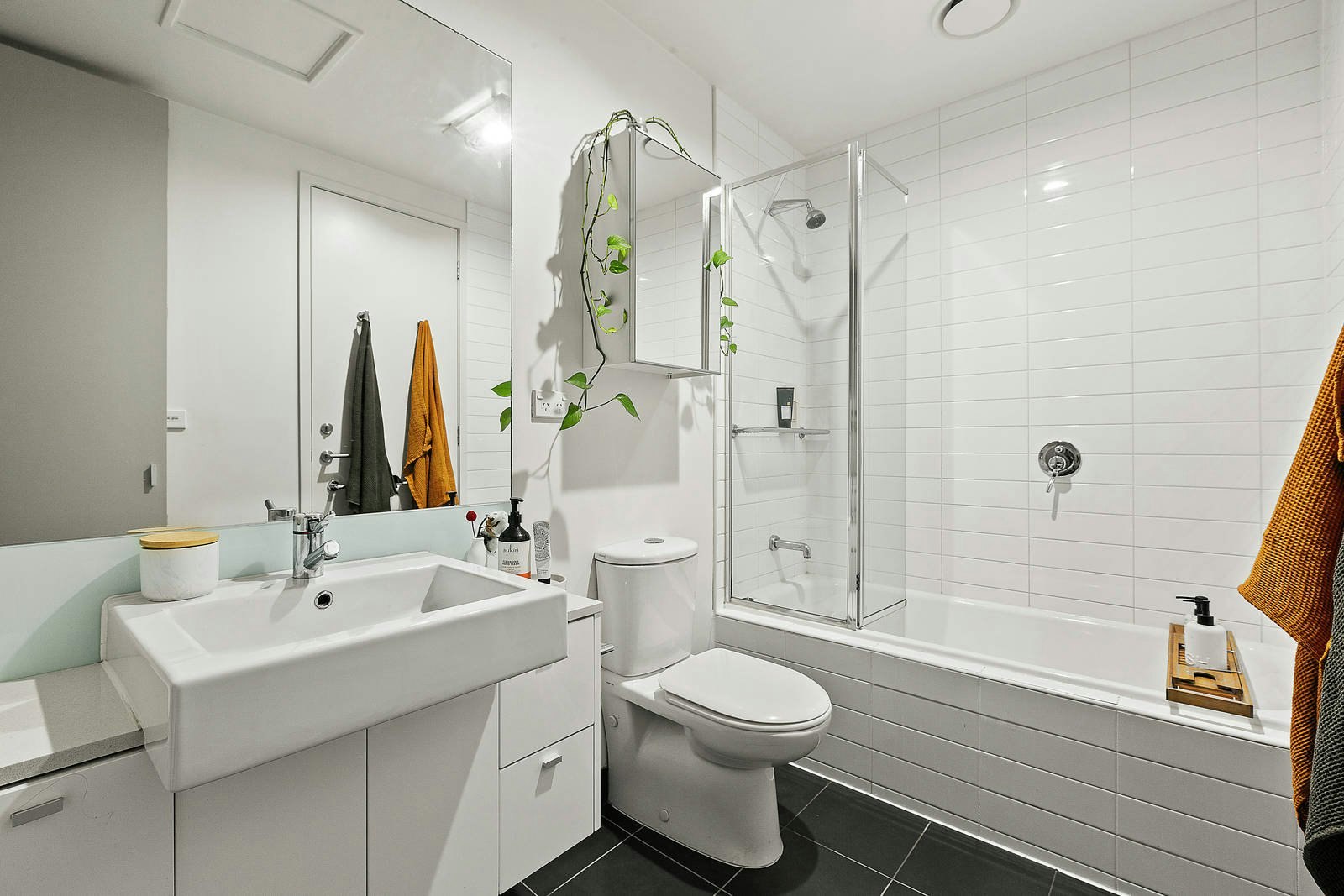 23/24-26 Milton Street, Elwood, VIC