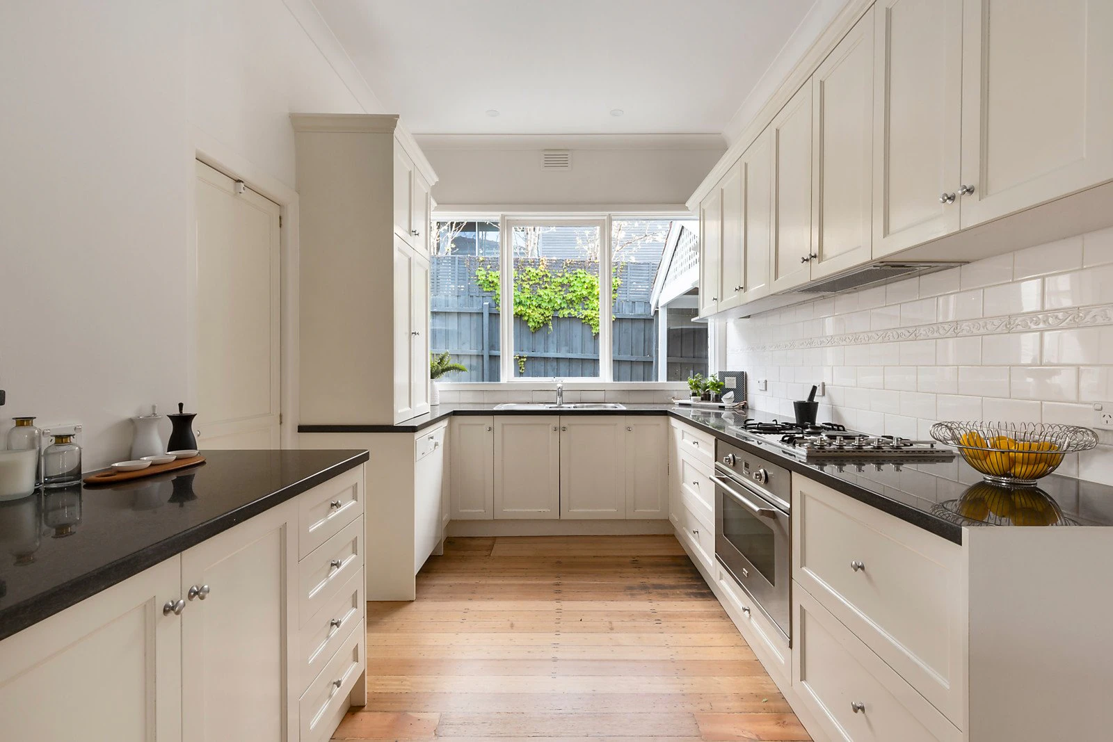 21 Suffolk Road, Surrey Hills, VIC