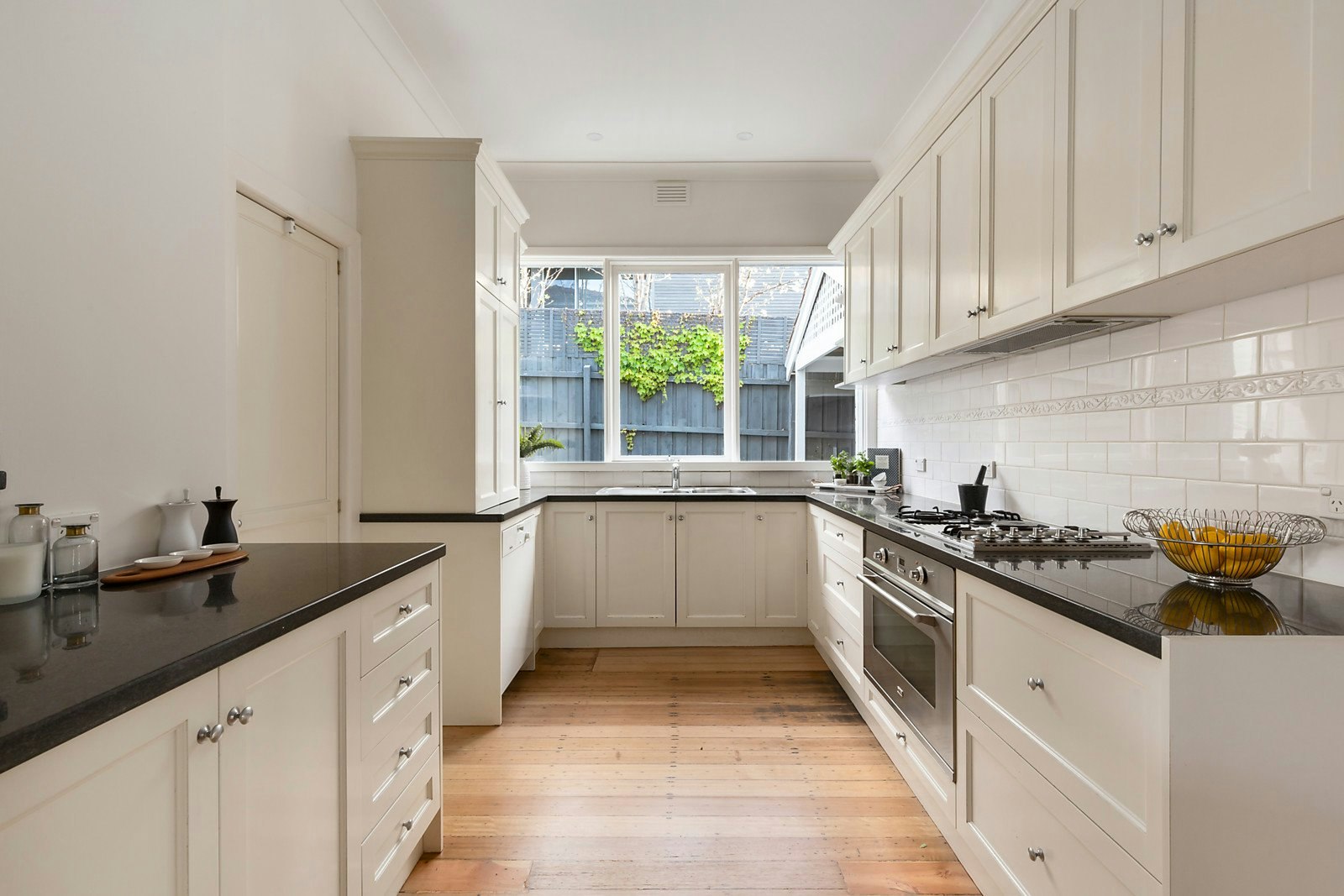 21 Suffolk Road, Surrey Hills, VIC