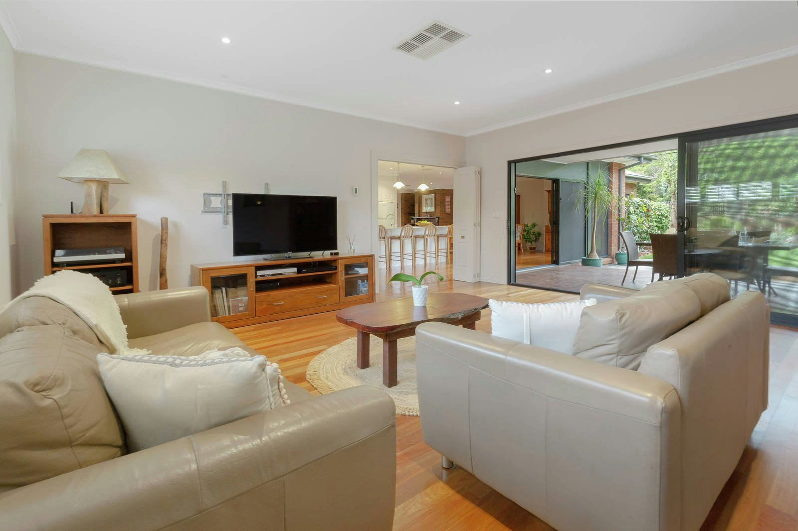 1 Quinton Court, Mount Eliza, VIC