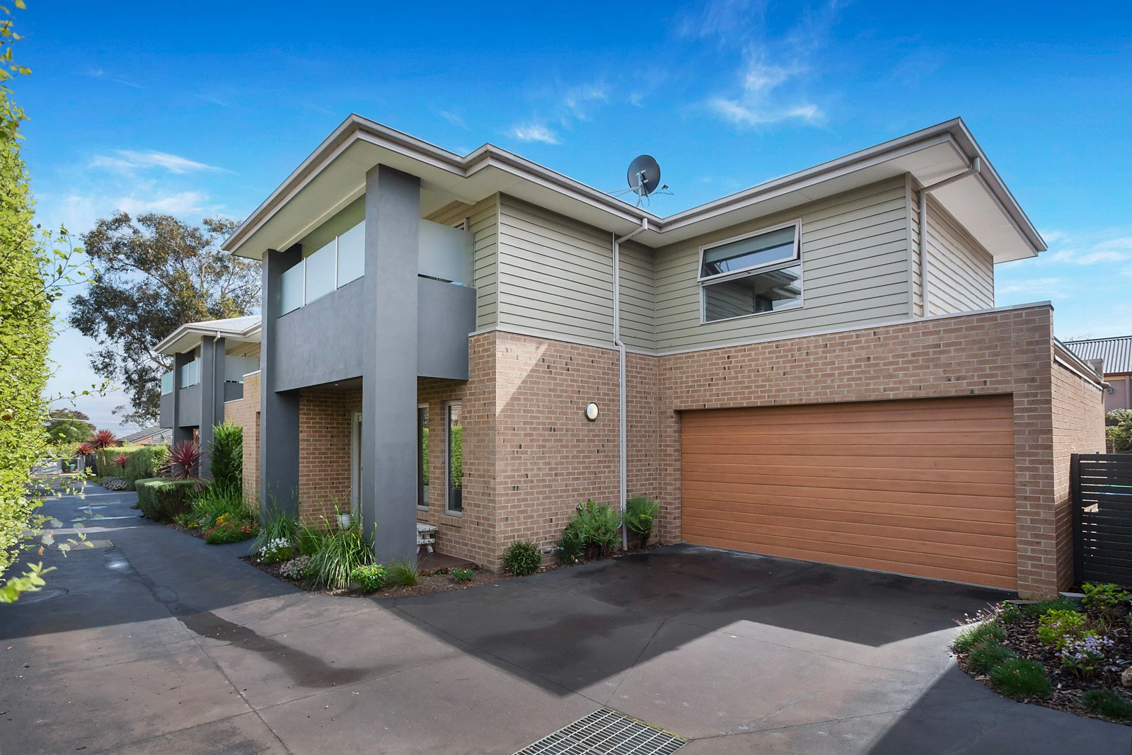 2/10 Darcy Street, Mornington, VIC