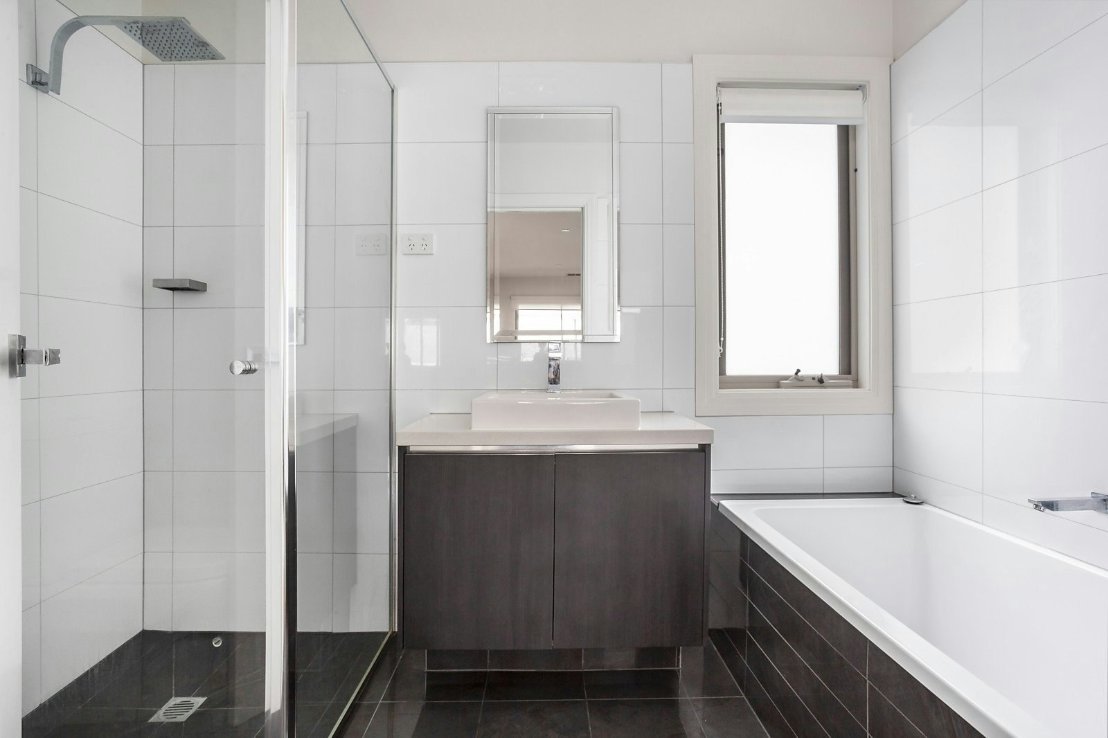 2/10 Darcy Street, Mornington, VIC