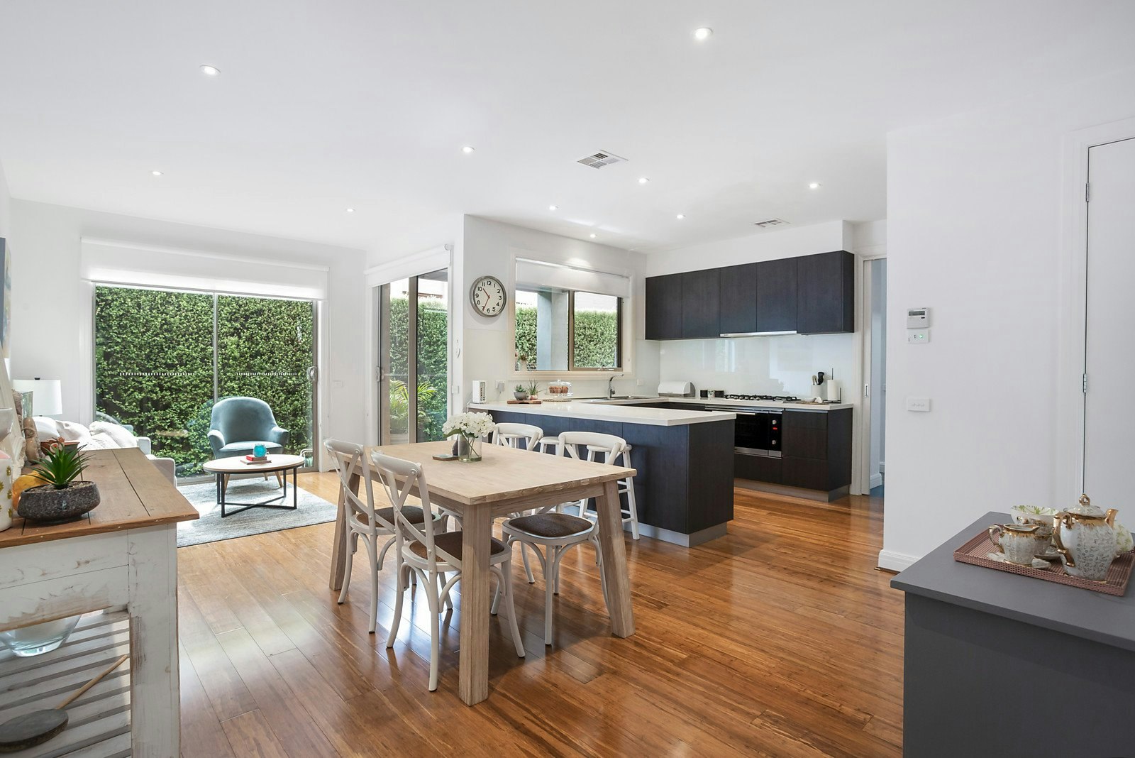 2/10 Darcy Street, Mornington, VIC