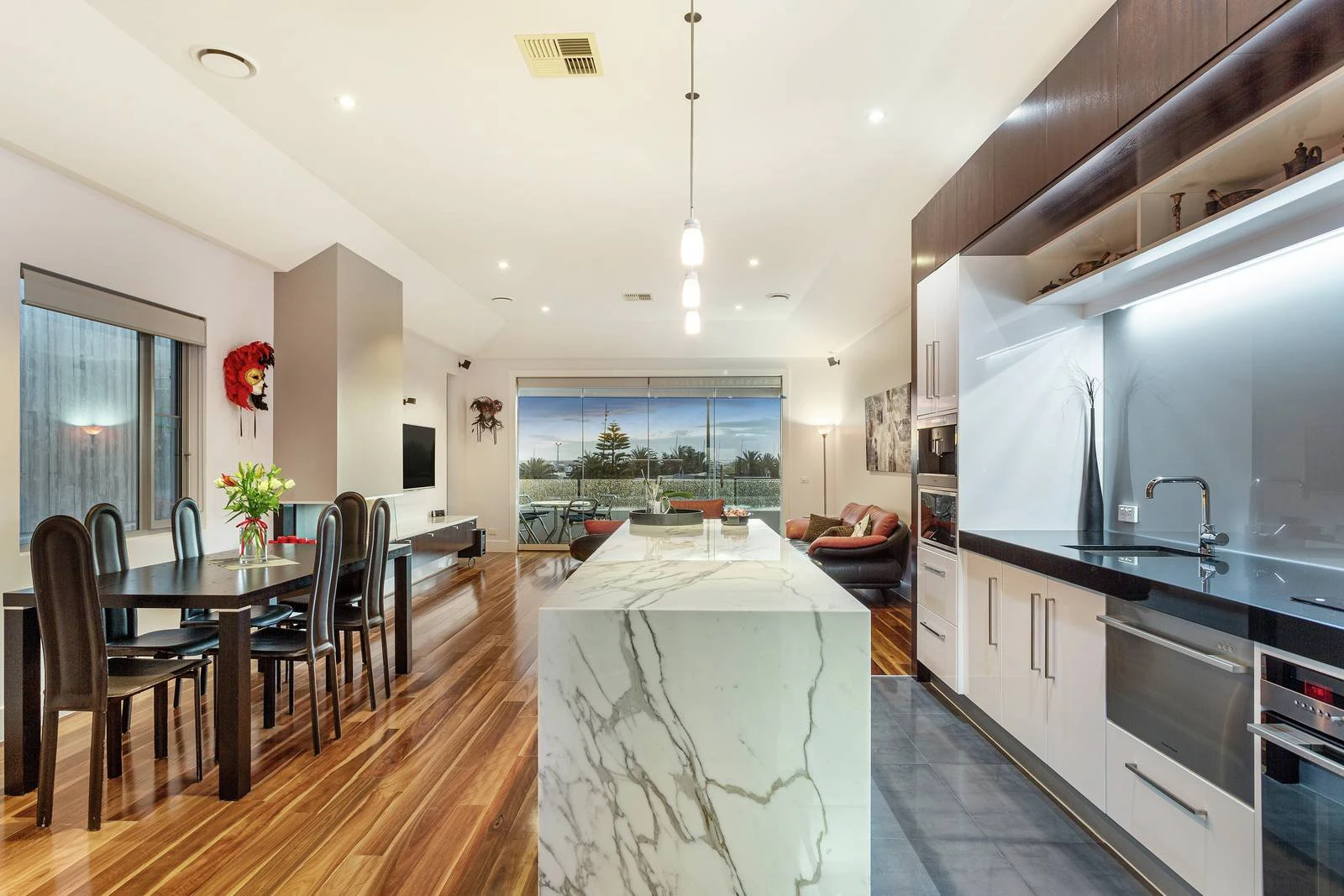 34b Marine Parade, St Kilda, VIC