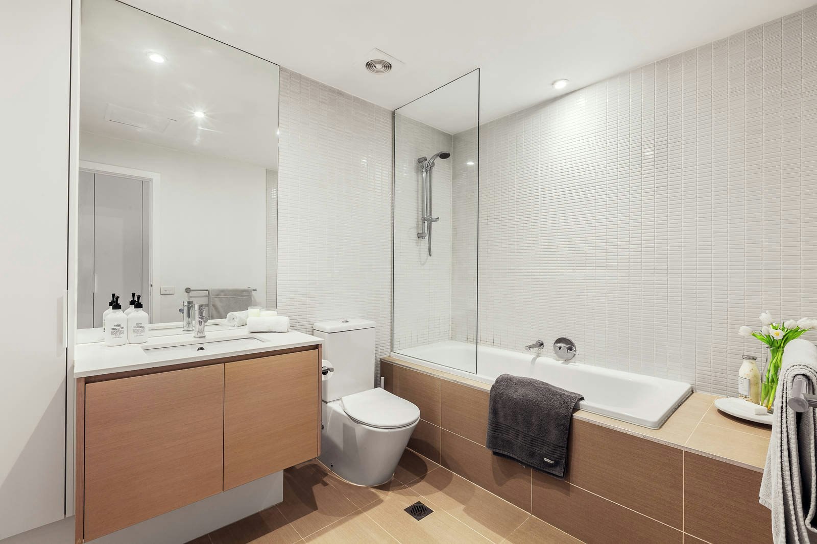 302/13-15 Grattan Street, Prahran, VIC