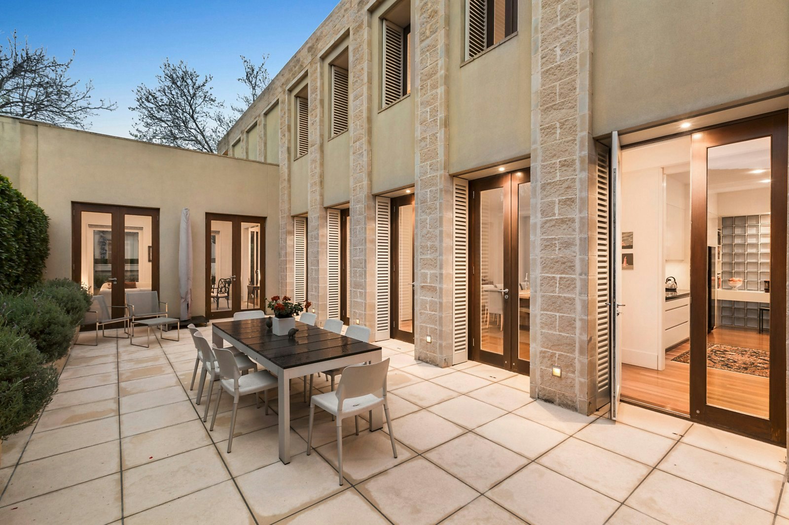 12 Dunraven Avenue, Toorak, VIC