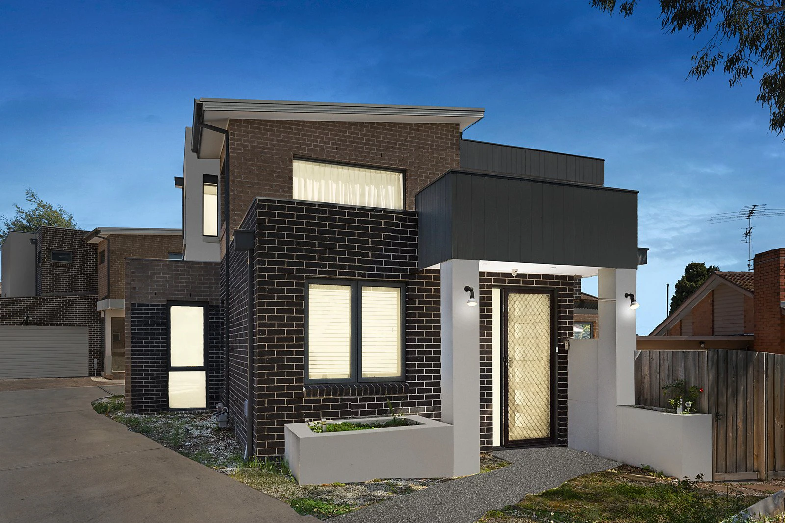 1/5 Romford Court, Doncaster East, VIC