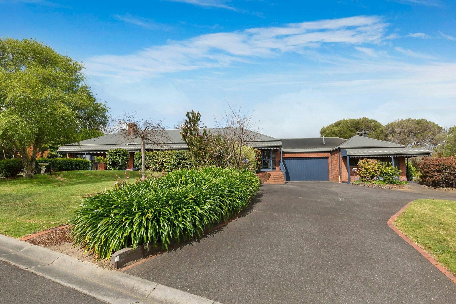 1 Quinton Court, Mount Eliza, VIC