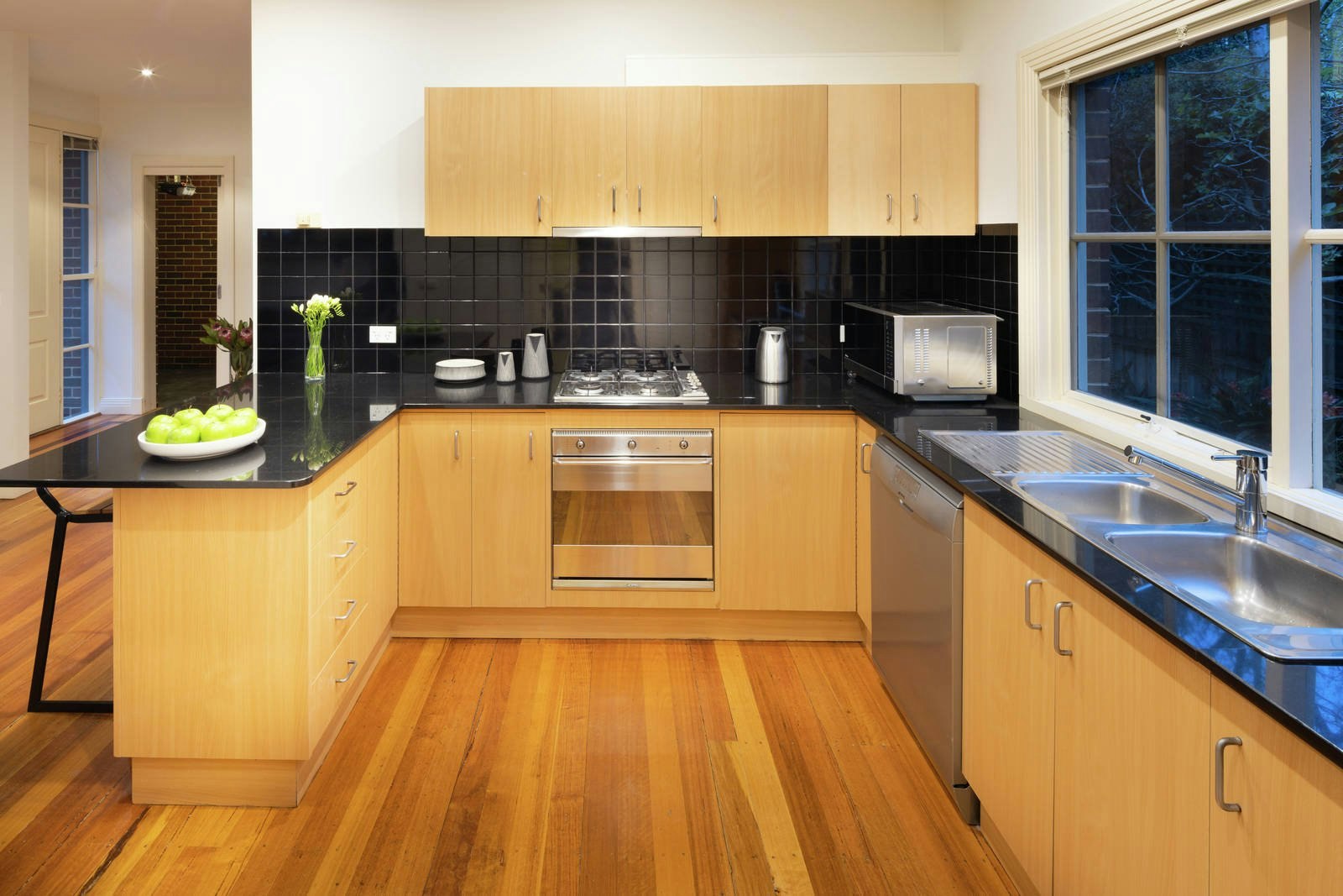 8/16 Victoria Street, Brighton, VIC