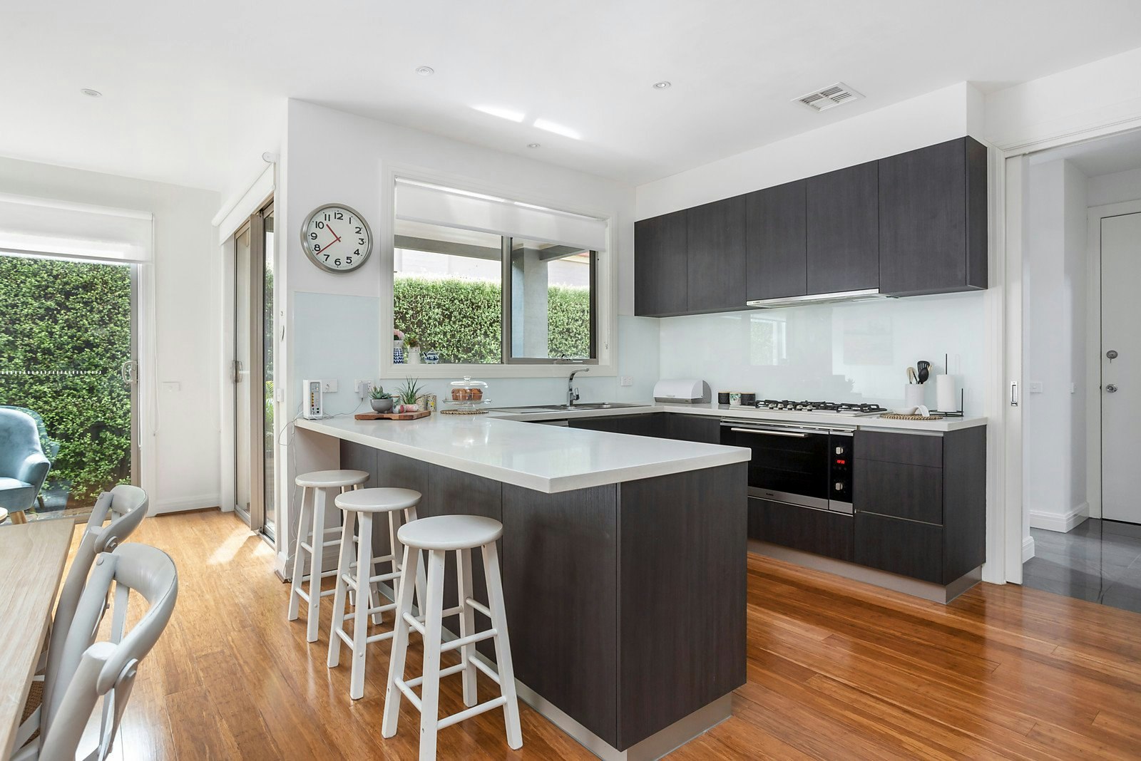 2/10 Darcy Street, Mornington, VIC