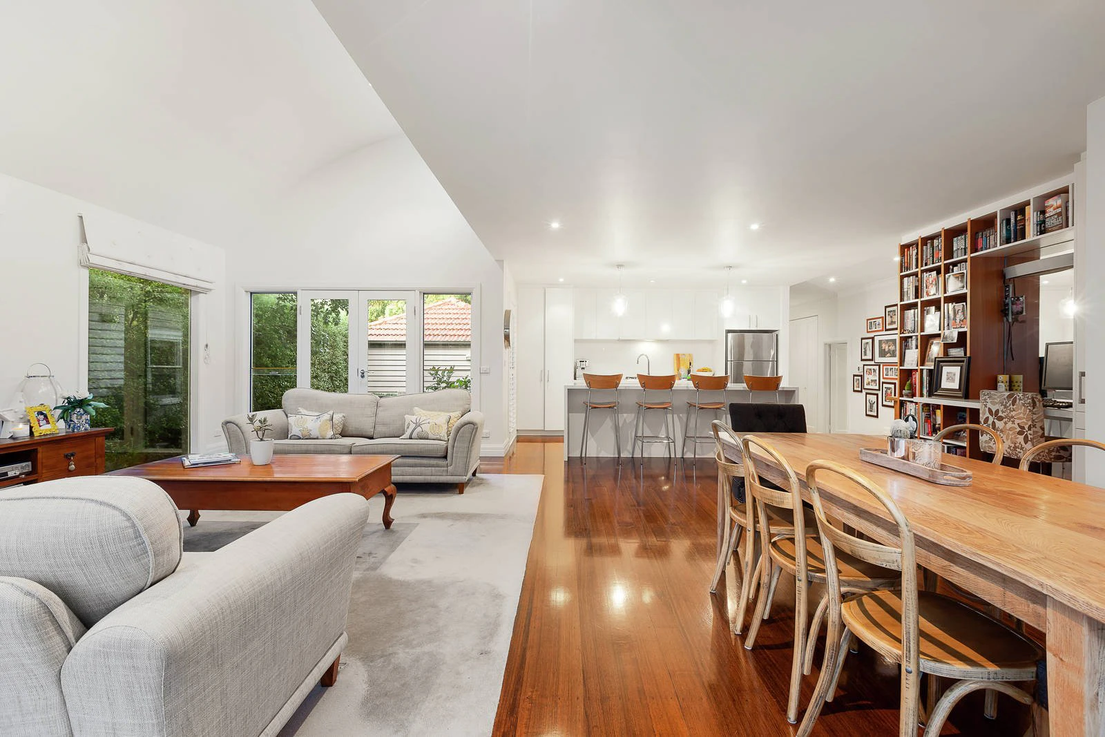 30 Flowerdale Road, Glen Iris, VIC