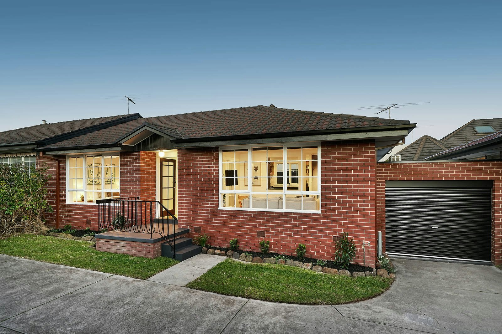 11/13-15 Holyrood Street, Hampton, VIC