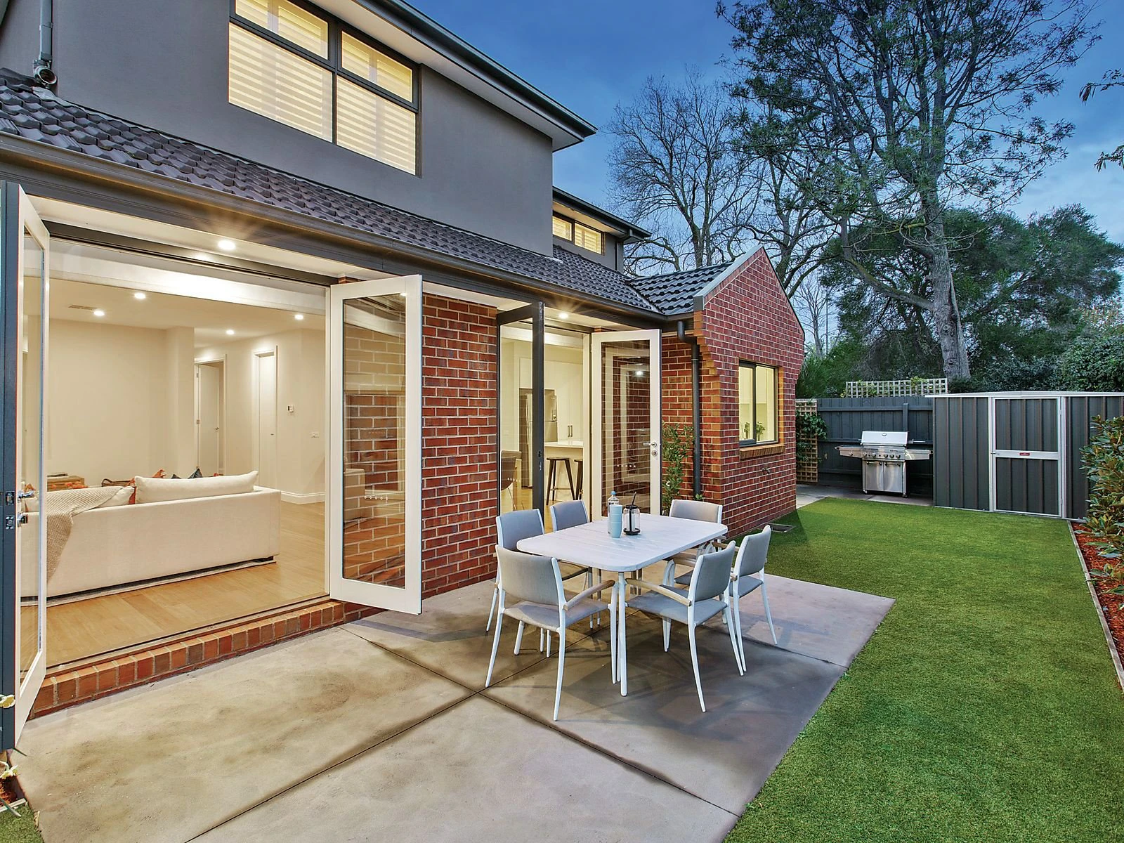 2/30 Baird Street, Ashburton, VIC