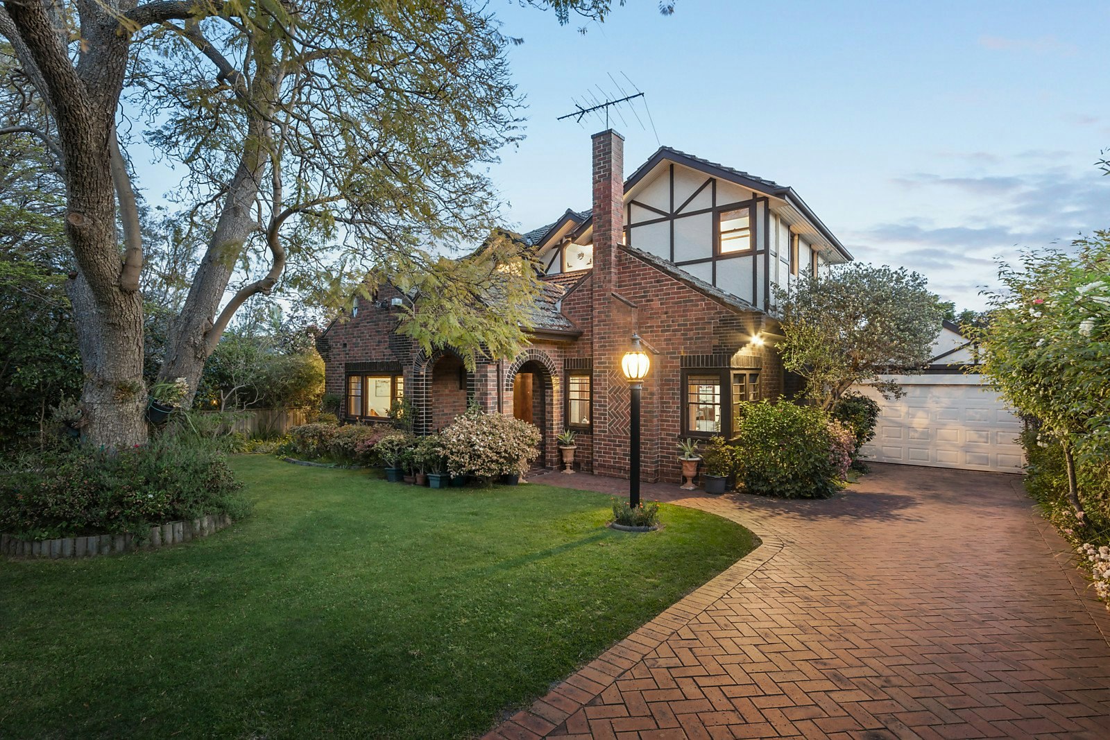 8B Cochran Avenue, Camberwell, VIC