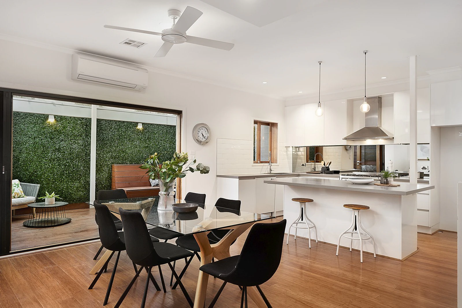 8/141 Albert Street, Port Melbourne, VIC