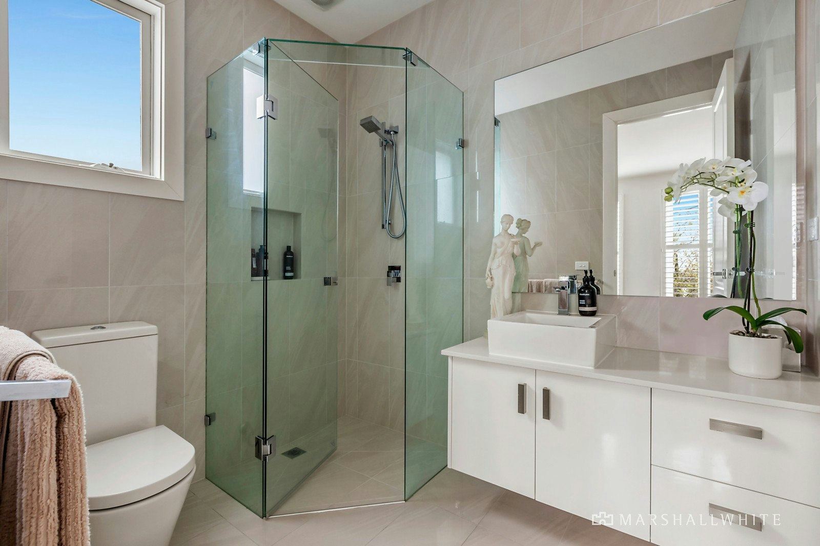 19 Through Road, Camberwell, VIC