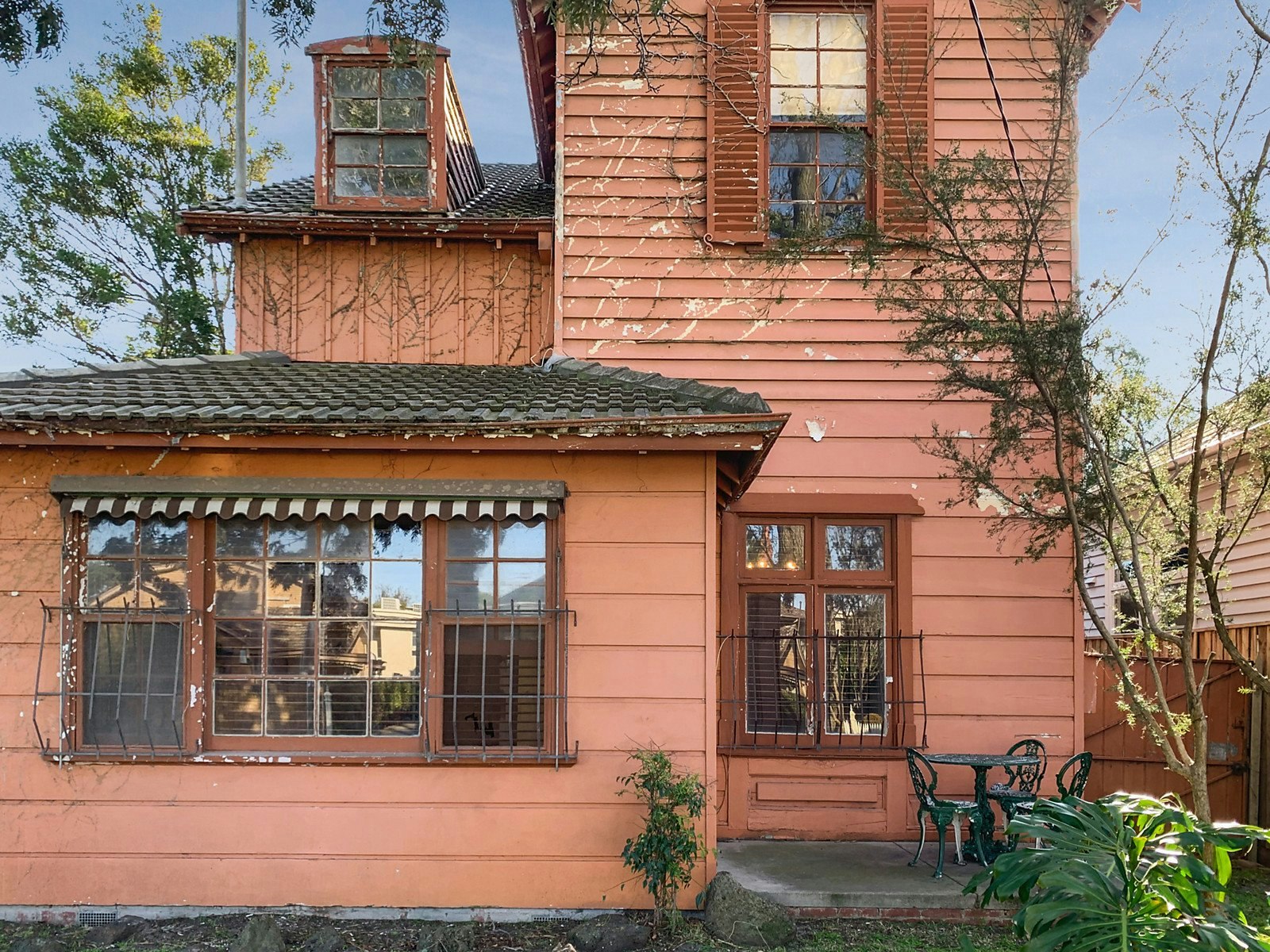 18 Mayfield Grove, Caulfield North, VIC