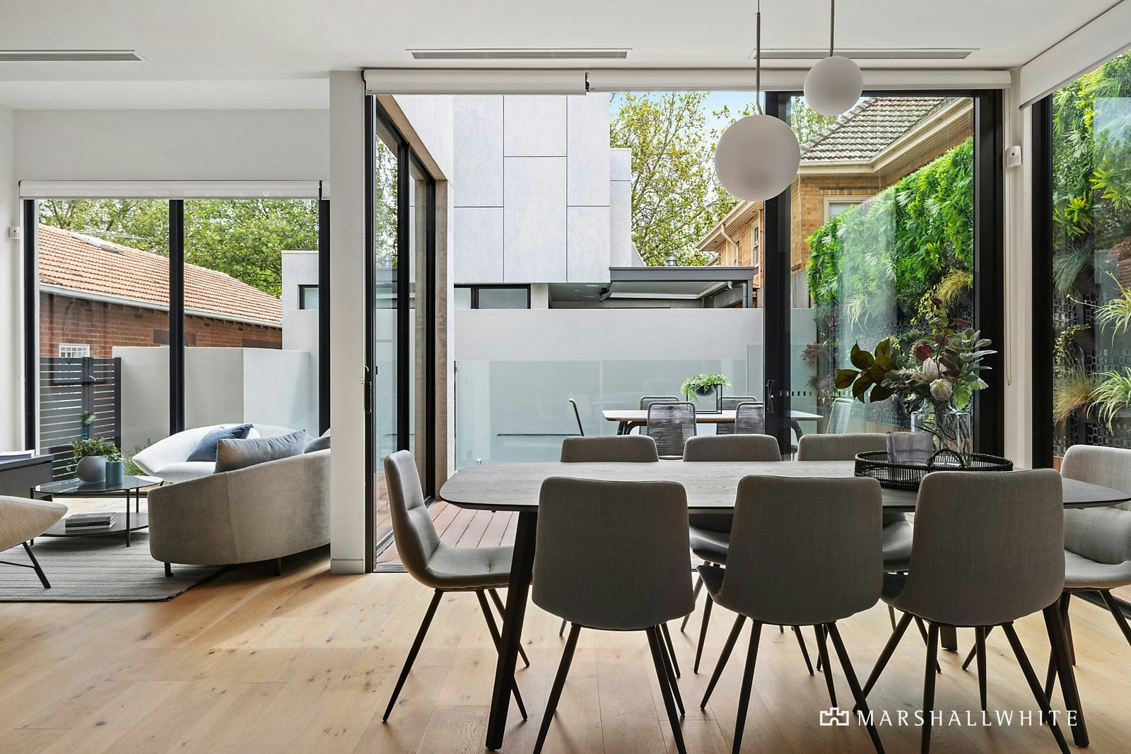 2/21 Broadway, Elwood, VIC