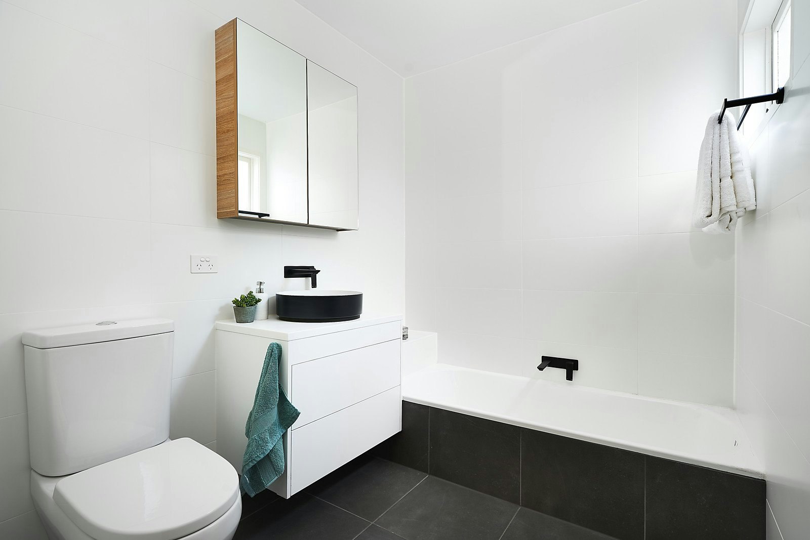 8/141 Albert Street, Port Melbourne, VIC