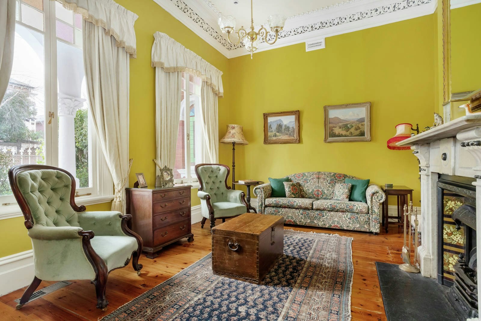 16 Lyndhurst Crescent, Hawthorn, VIC