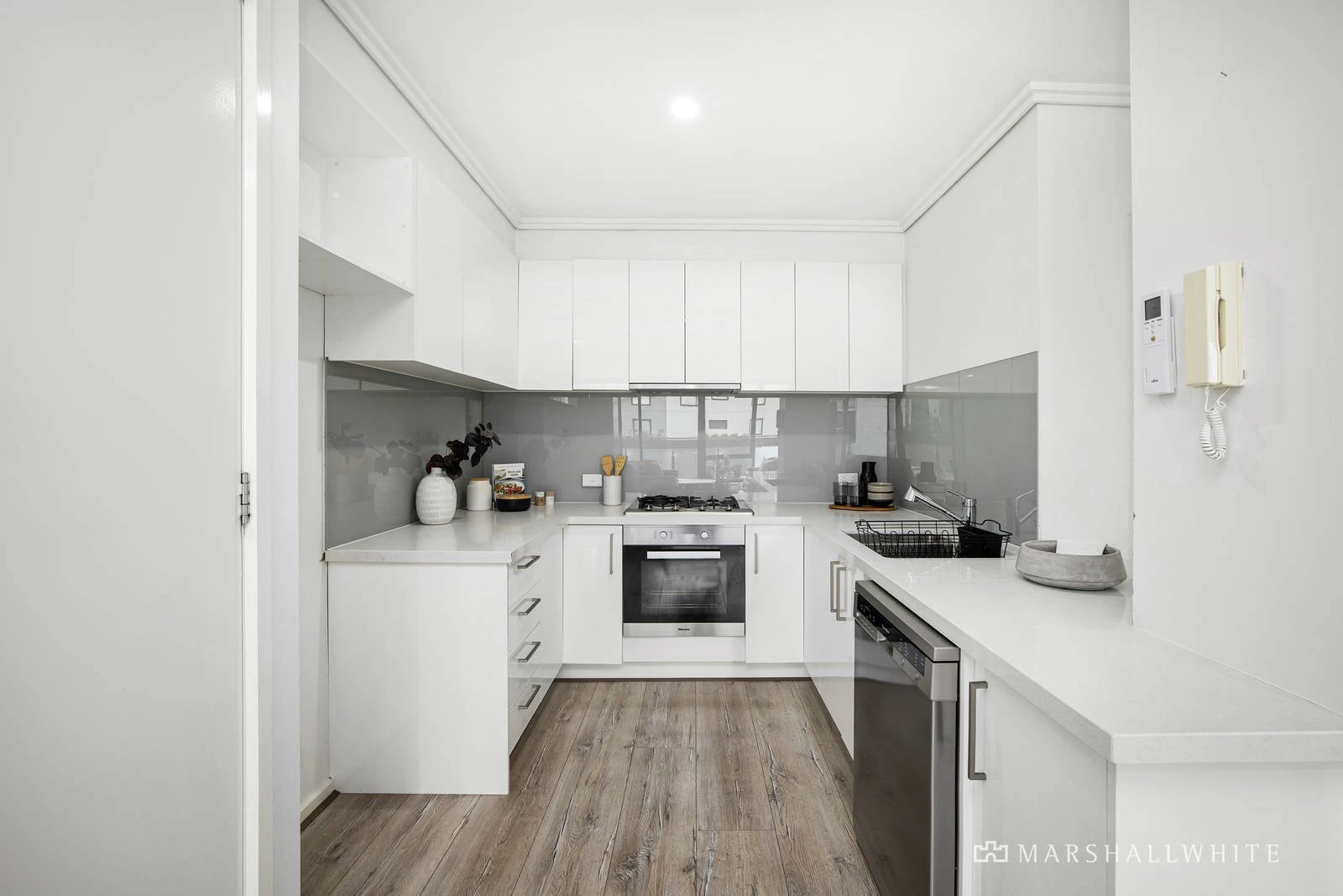 412/38 Bank Street, South Melbourne, VIC