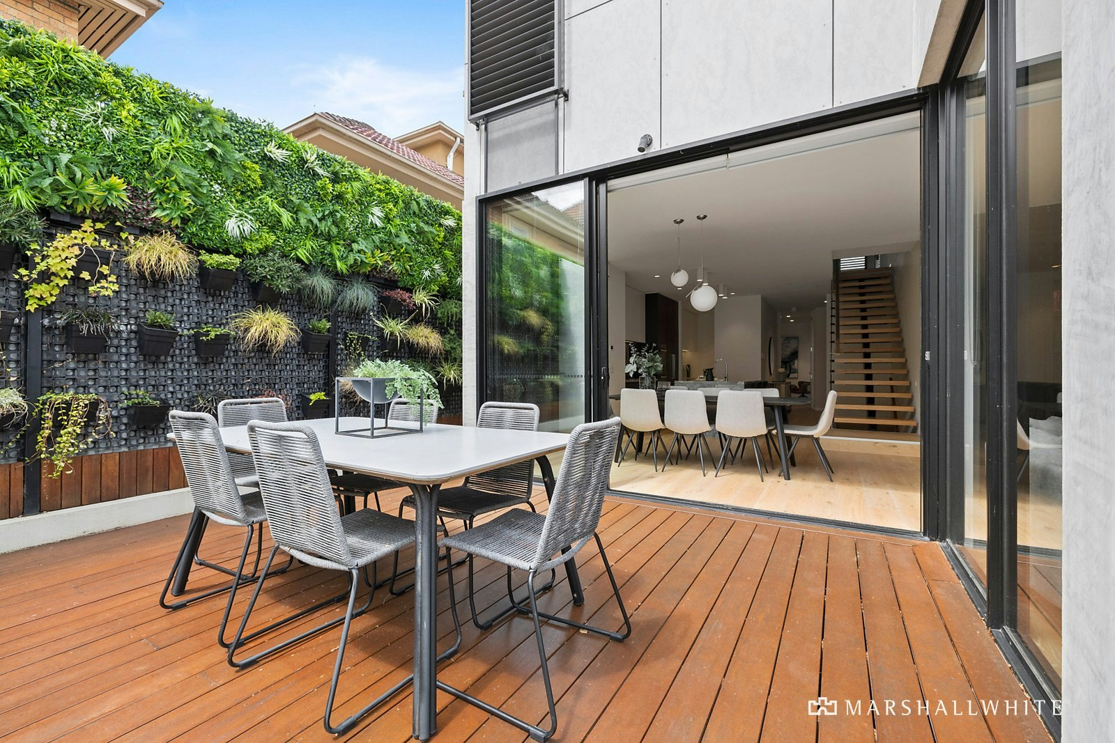 2/21 Broadway, Elwood, VIC