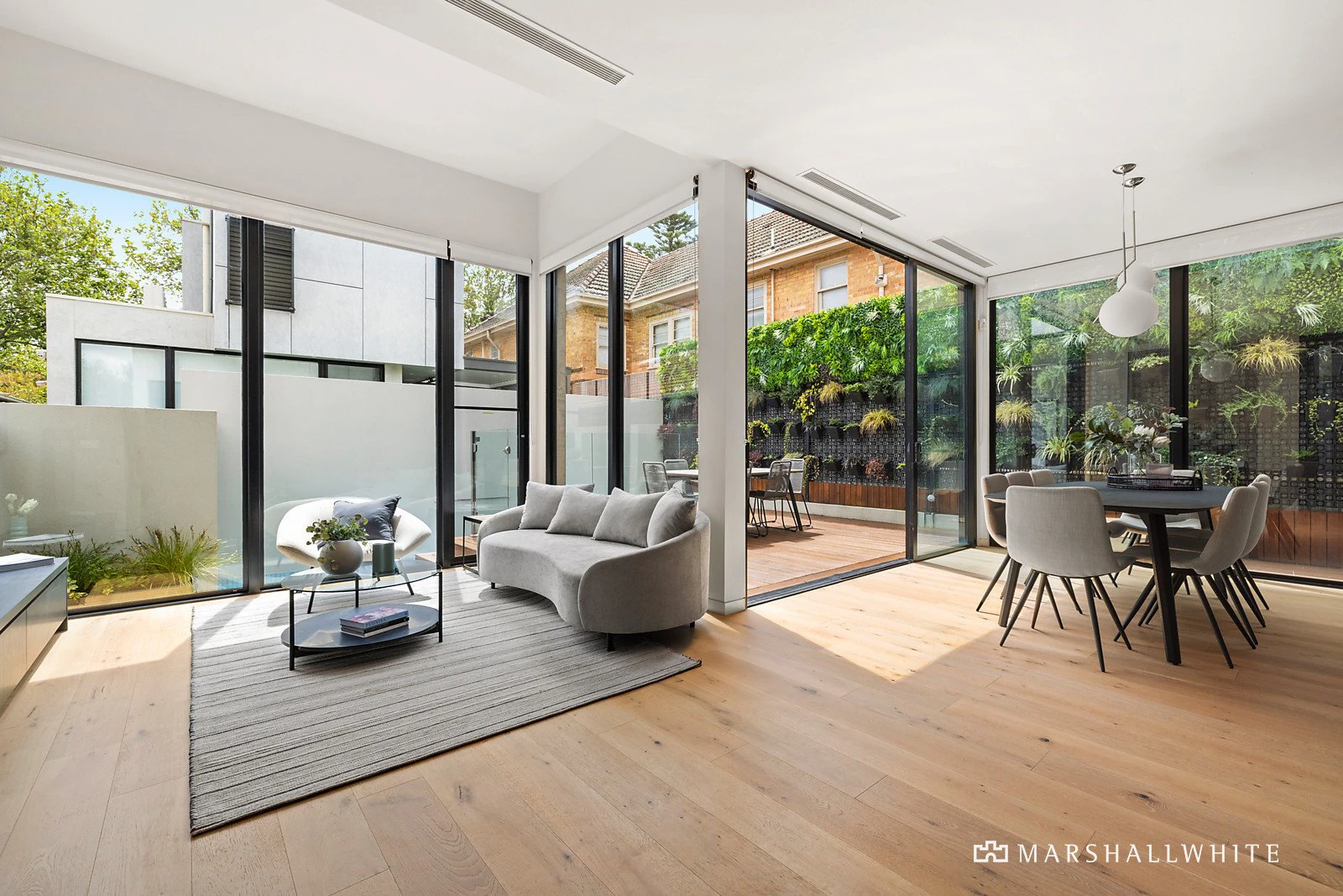 2/21 Broadway, Elwood, VIC