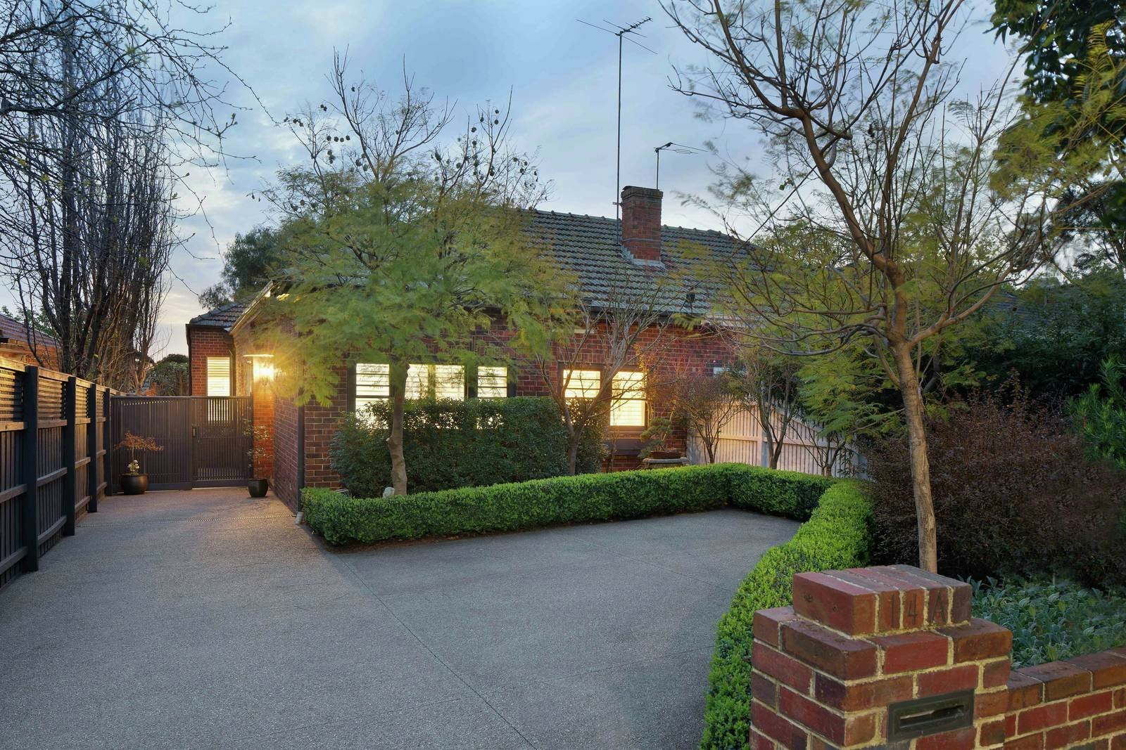 14a Peate Avenue, Glen Iris, VIC