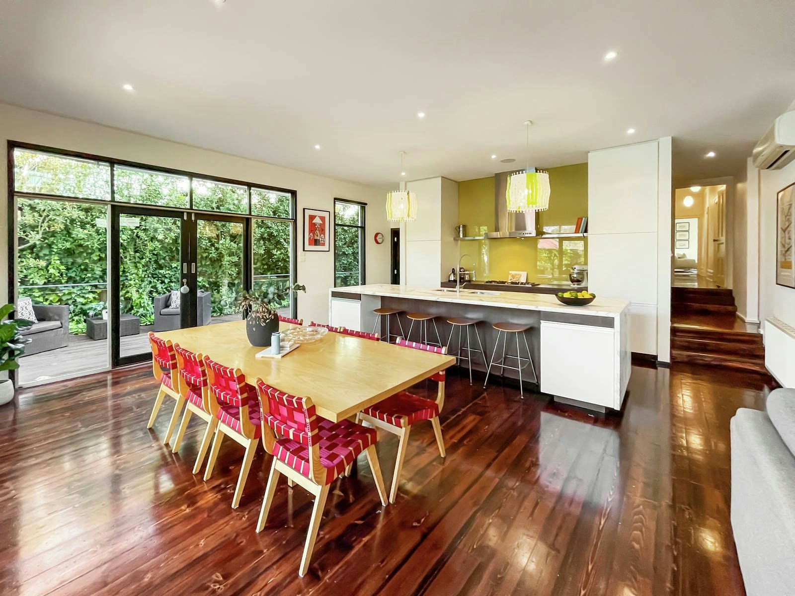 26 Warburton Road, Canterbury, VIC