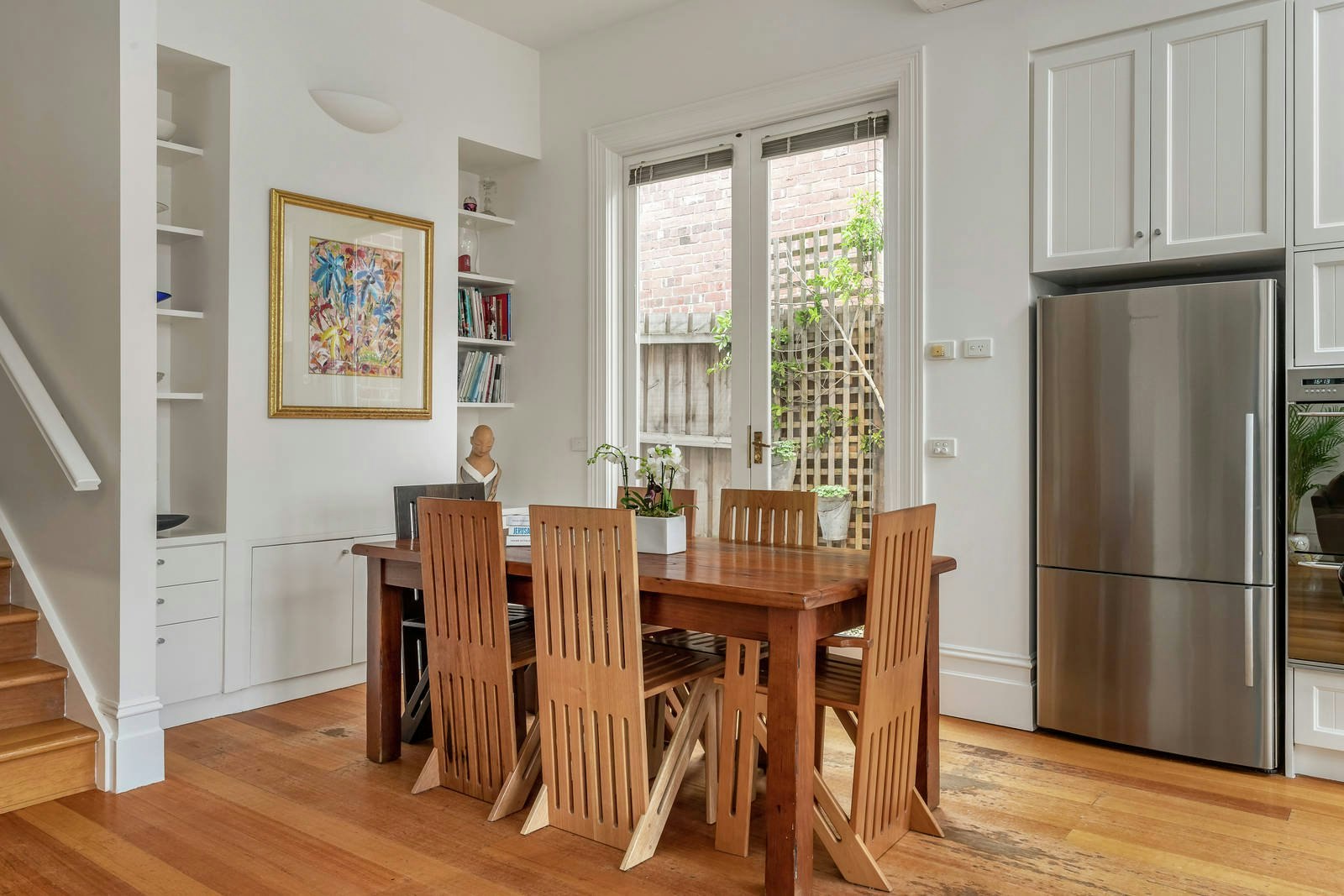 16 Lyndhurst Crescent, Hawthorn, VIC