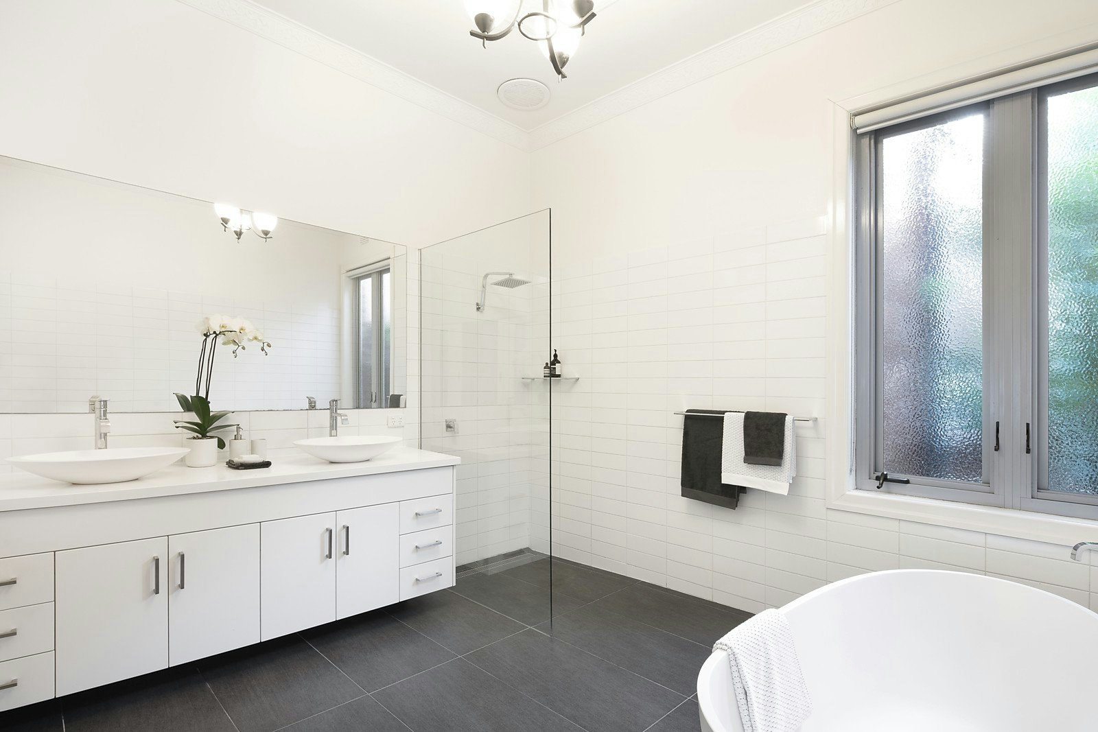 14a Peate Avenue, Glen Iris, VIC