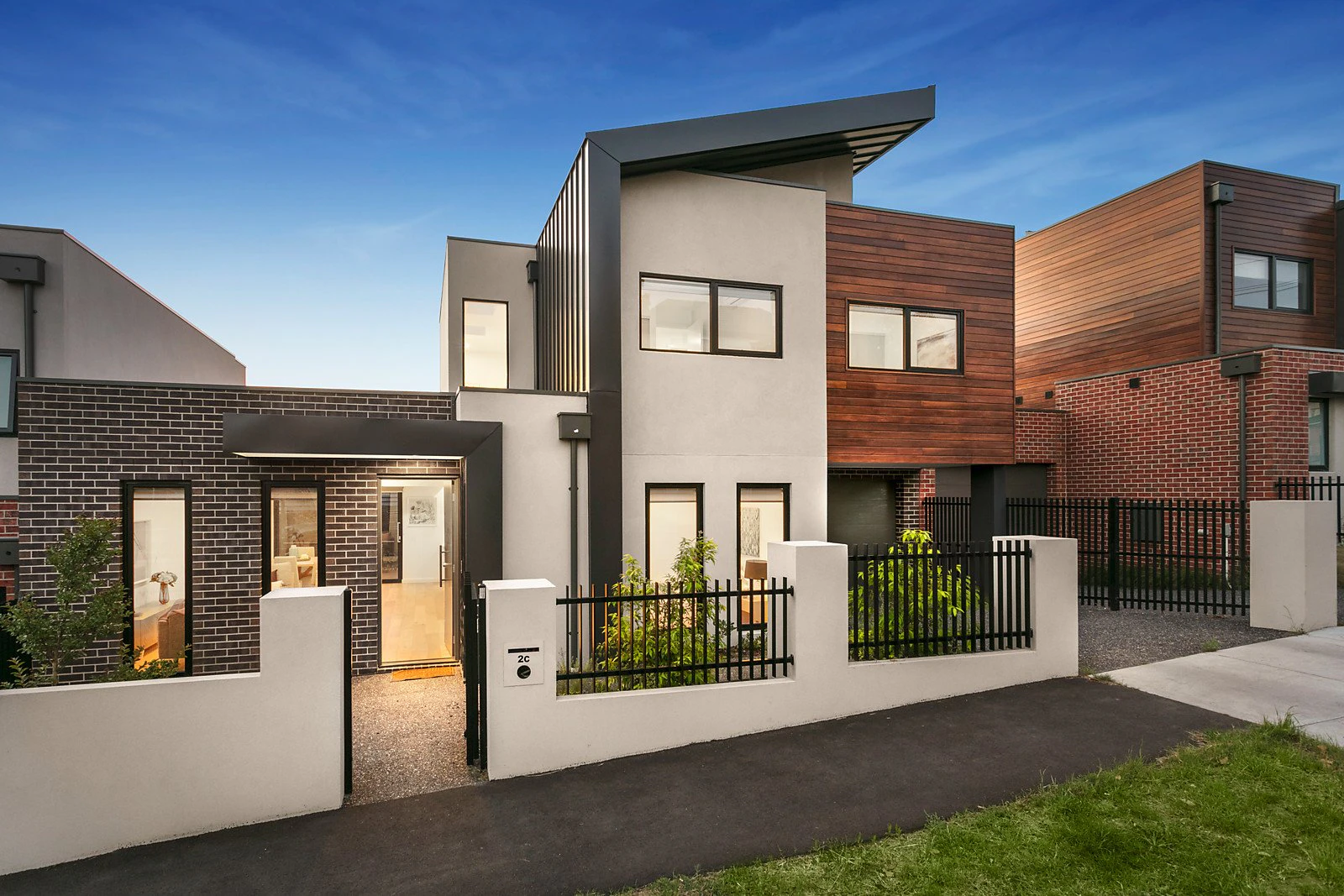 2c Staughton Road, Camberwell, VIC