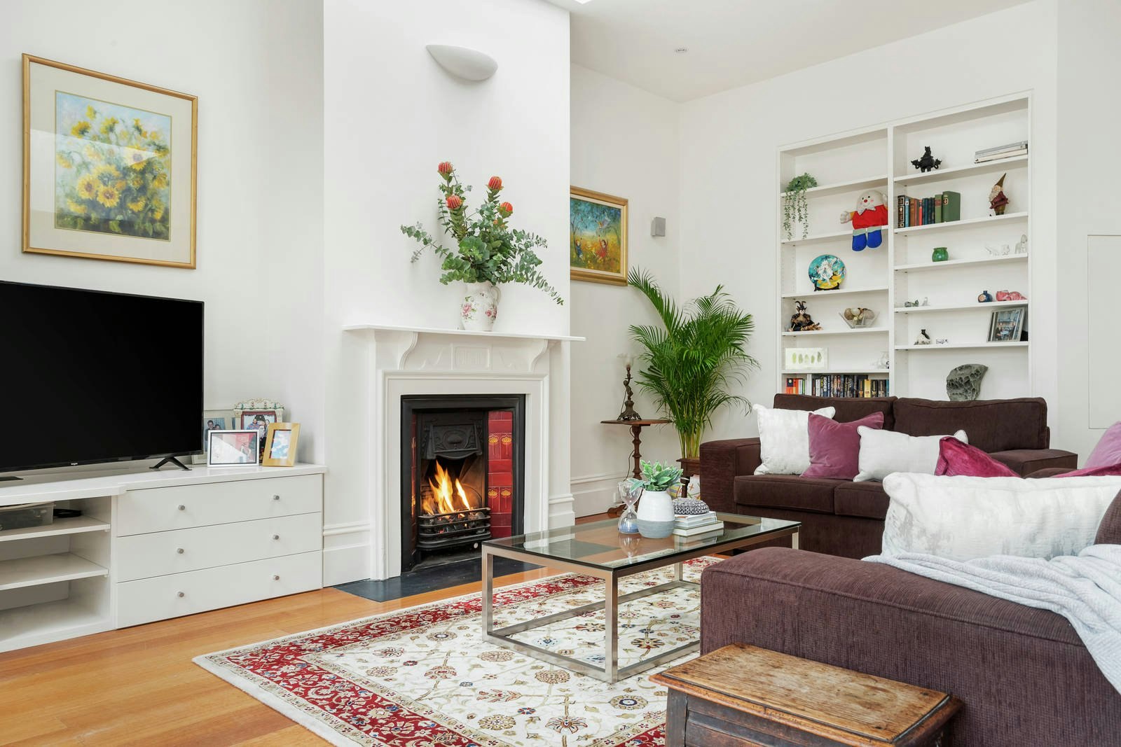 16 Lyndhurst Crescent, Hawthorn, VIC