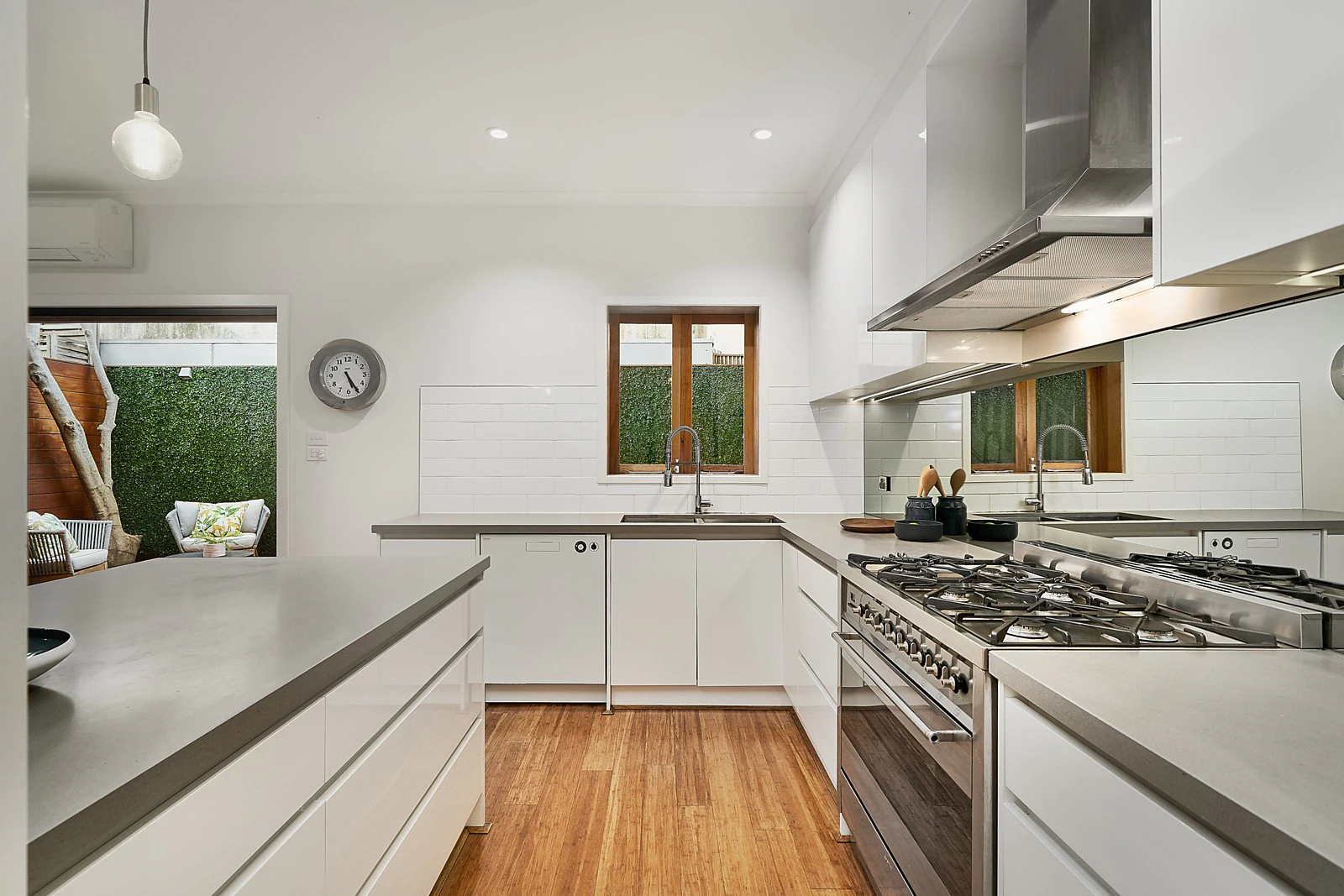 8/141 Albert Street, Port Melbourne, VIC